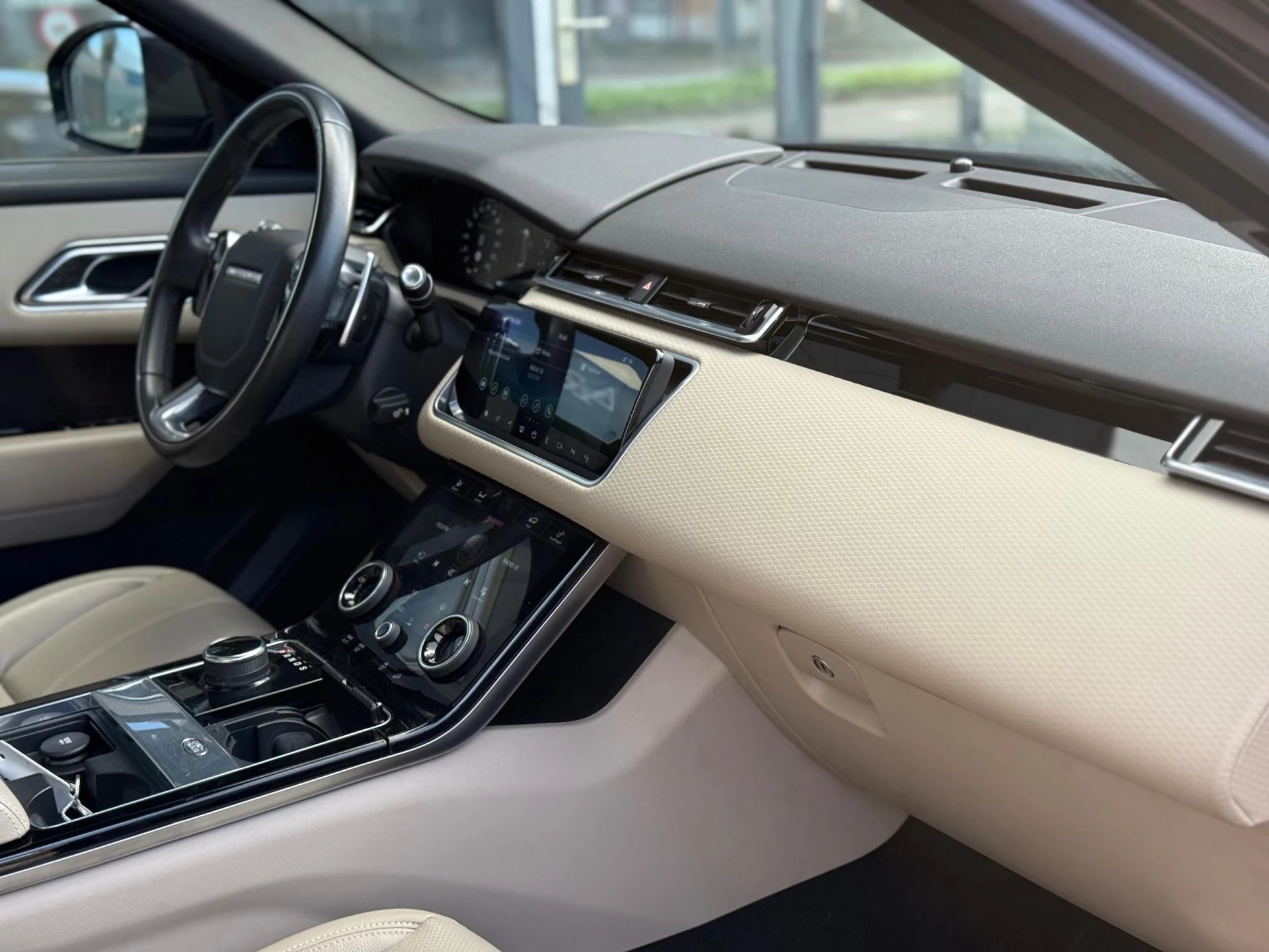 Hoofdafbeelding Land Rover Range Rover Velar