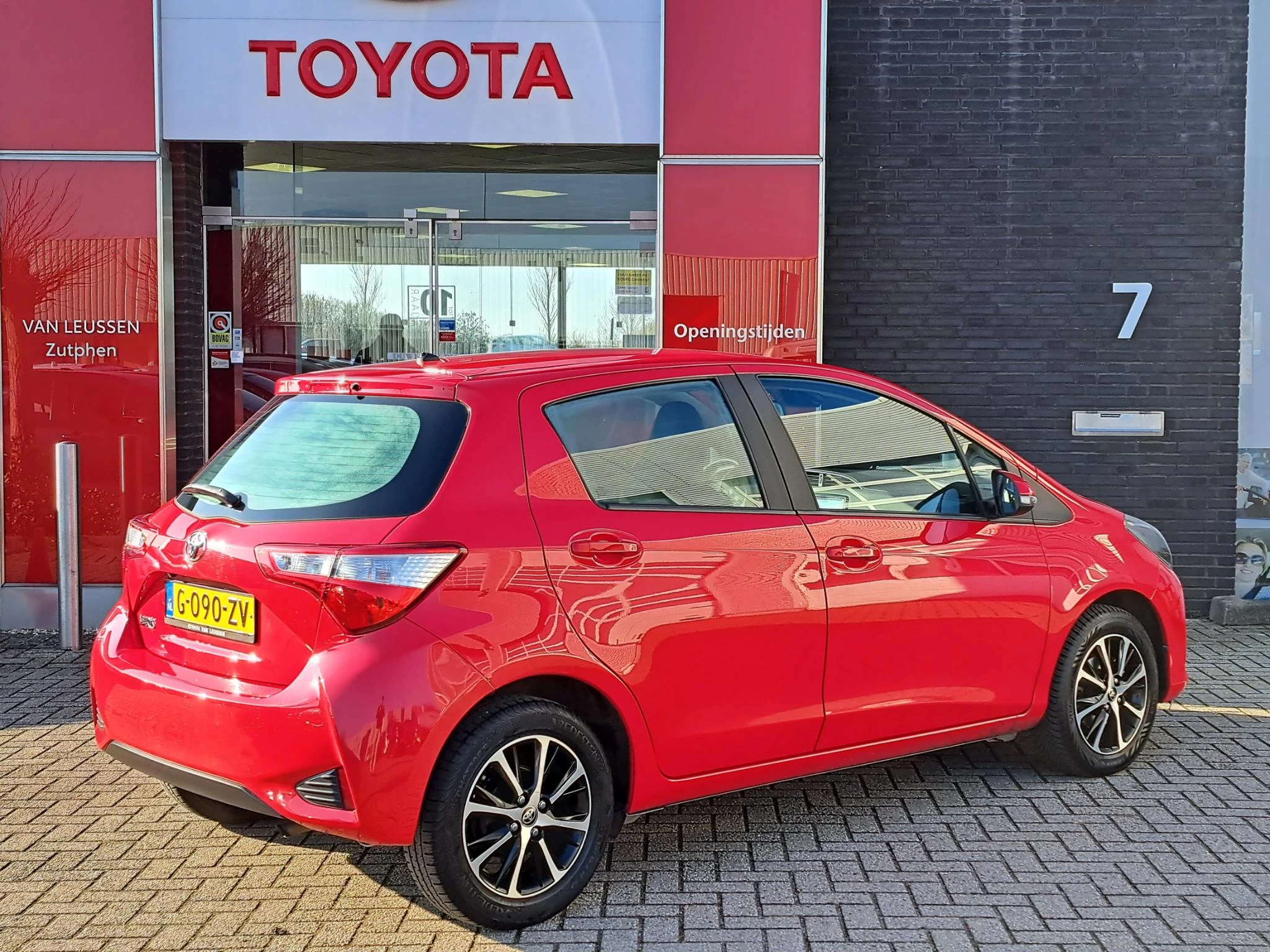 Hoofdafbeelding Toyota Yaris