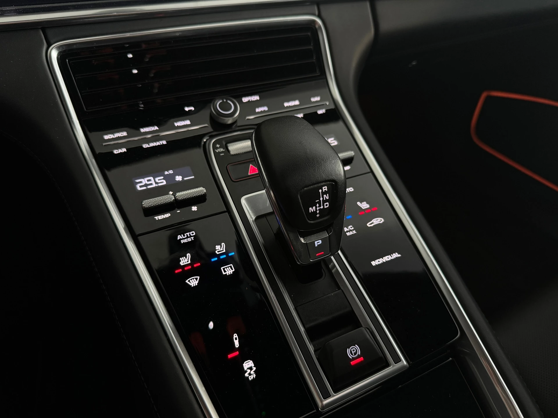 Hoofdafbeelding Porsche Panamera