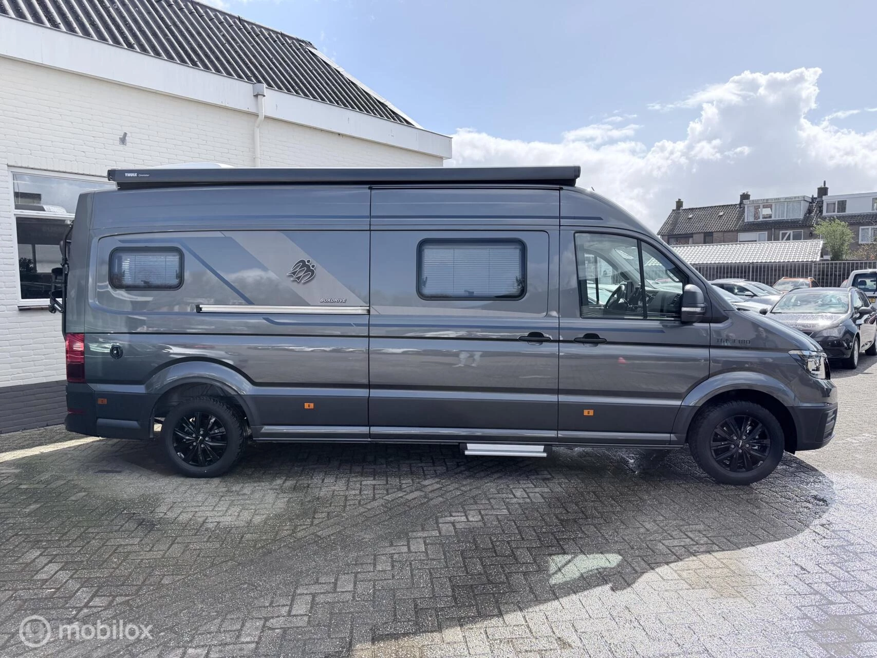 Hoofdafbeelding Knaus TGE 3.180