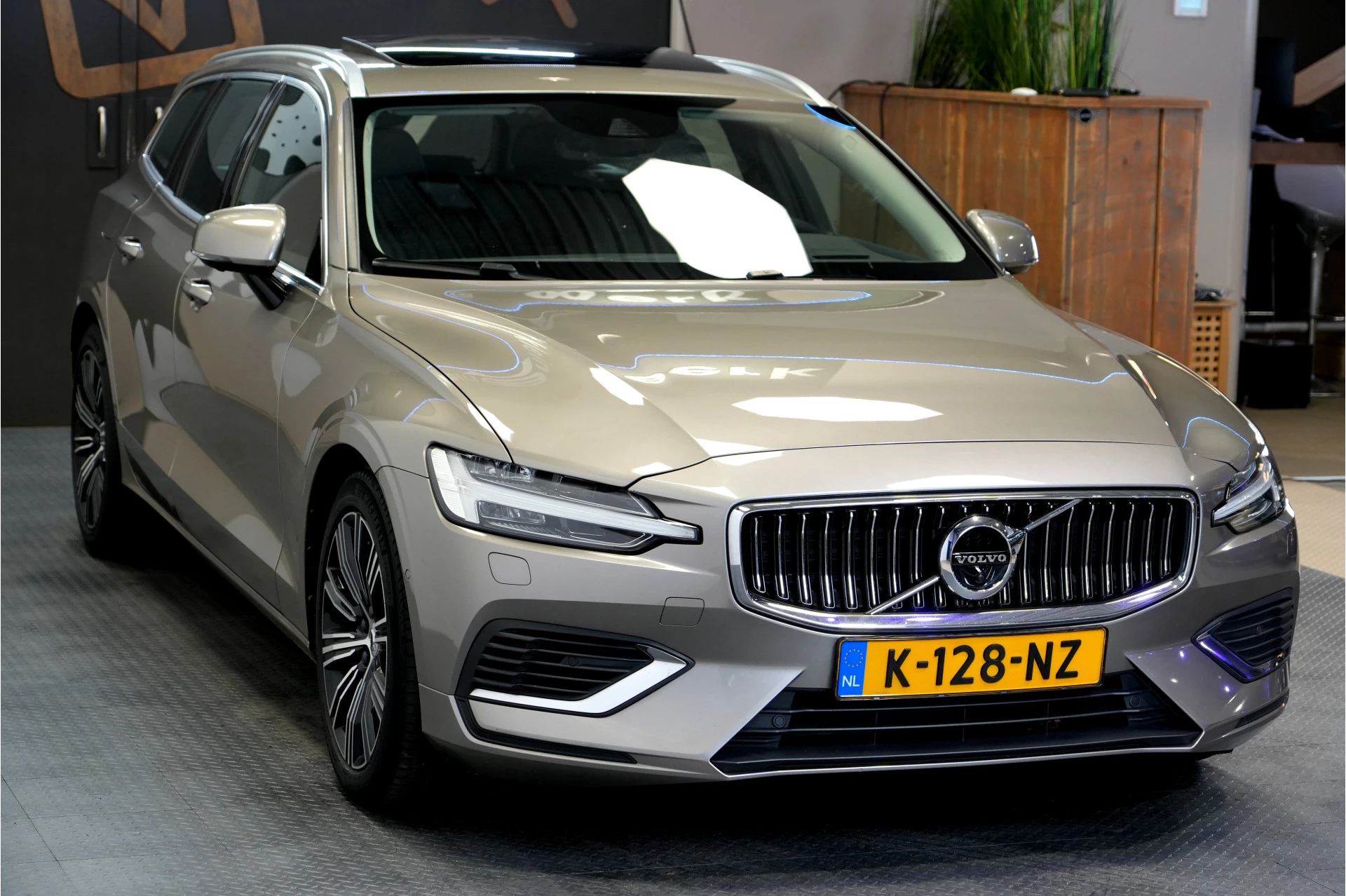 Hoofdafbeelding Volvo V60