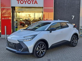 Hoofdafbeelding Toyota C-HR Toyota C-HR 2.0 Plug-in HYBRID 220 DYNAMIC NIEUW&DIRECT LEVERBAAR! AD-CRUISE APPLE/ANDROID KEYLESS STOEL/STUURVERW. LED NAVI