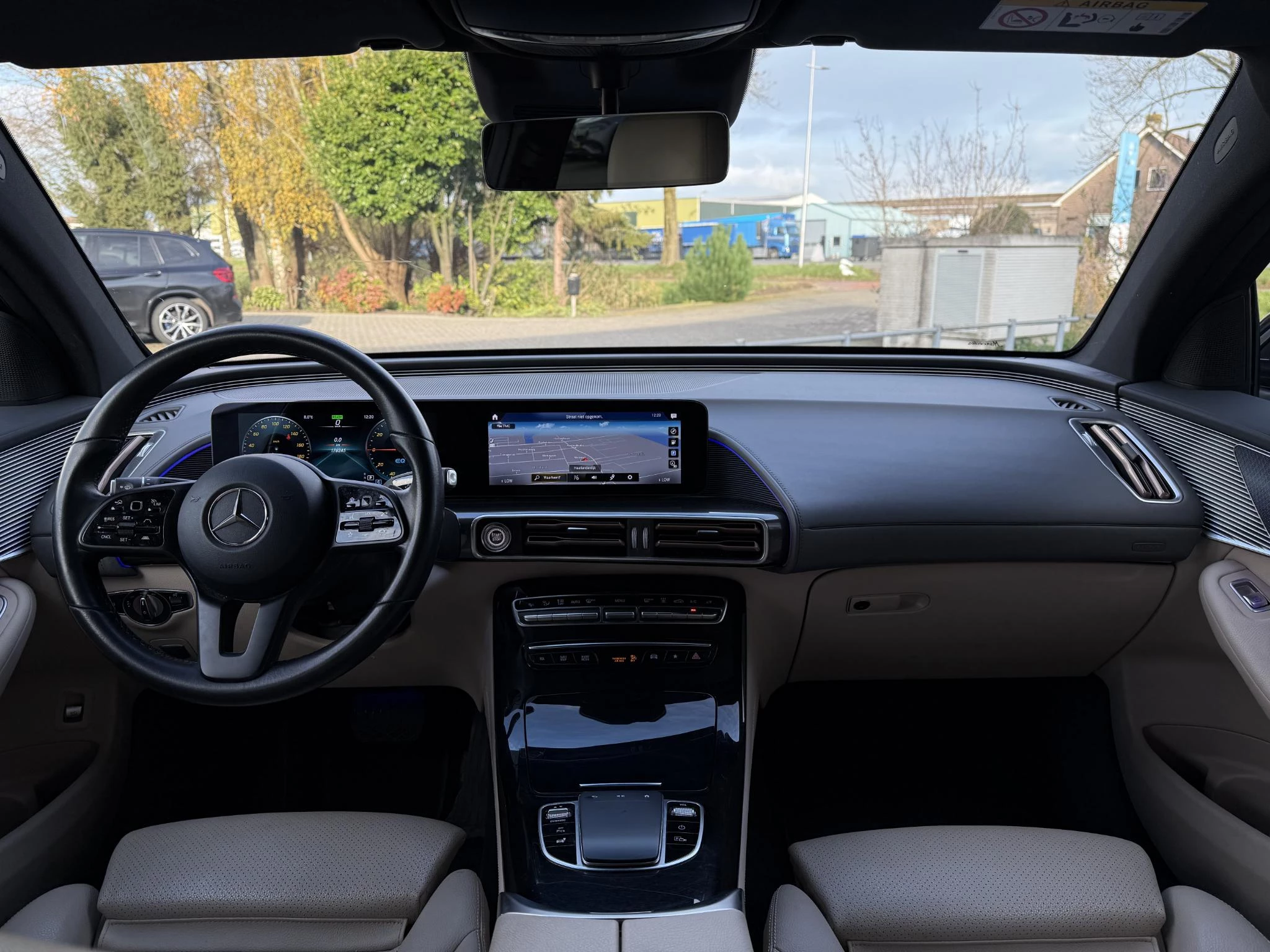 Hoofdafbeelding Mercedes-Benz EQC