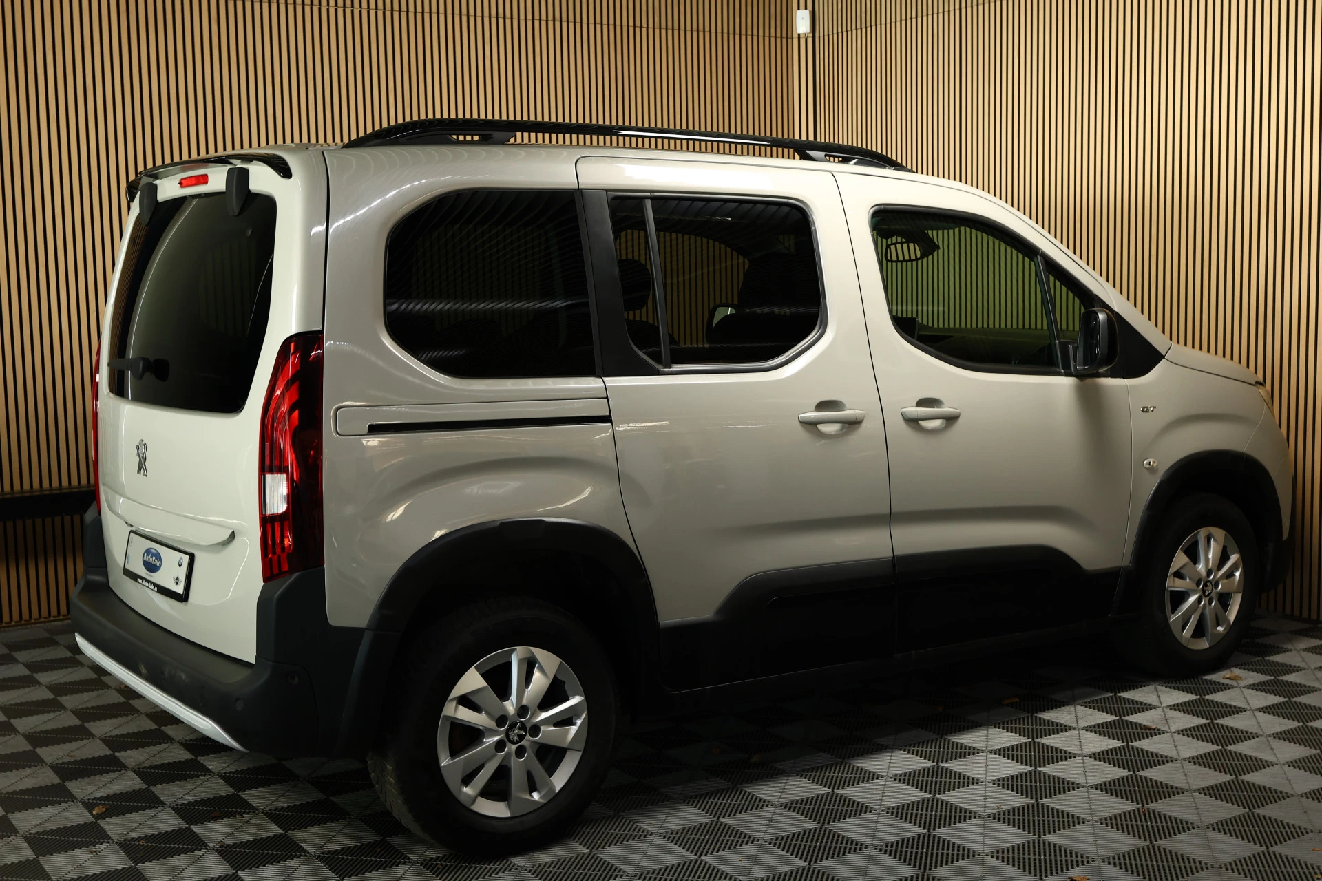 Hoofdafbeelding Peugeot Rifter