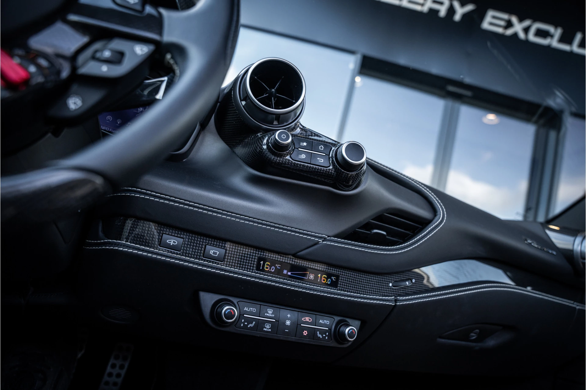 Hoofdafbeelding Ferrari F8 Spider