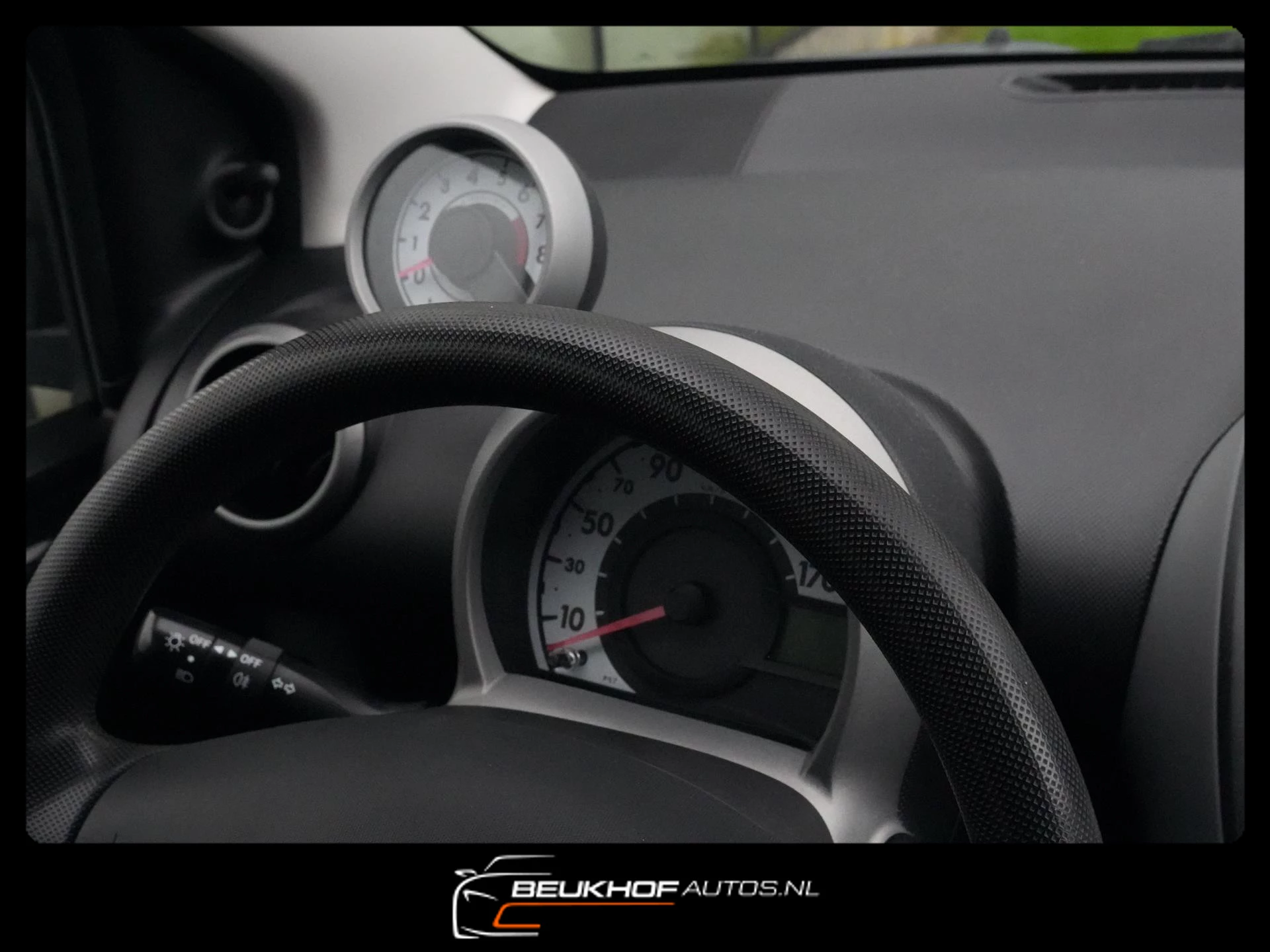 Hoofdafbeelding Peugeot 107