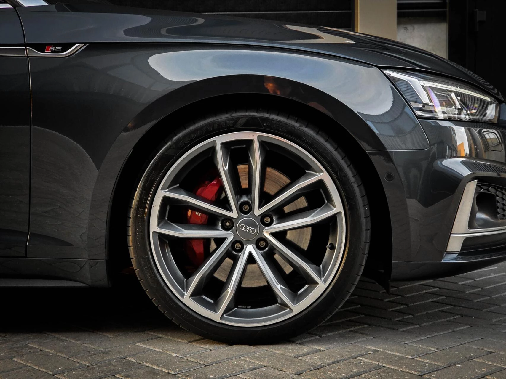 Hoofdafbeelding Audi S5