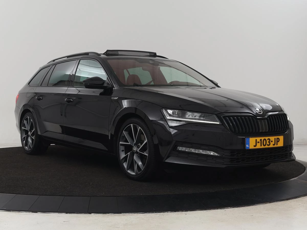 Hoofdafbeelding Škoda Superb