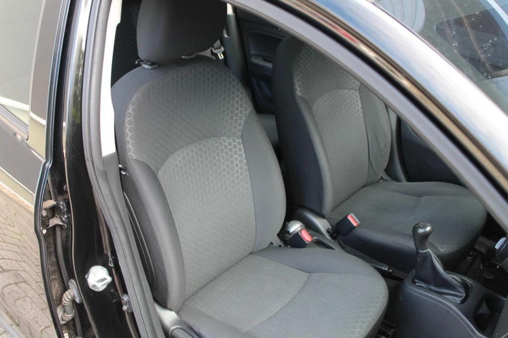 Hoofdafbeelding Mitsubishi Space Star