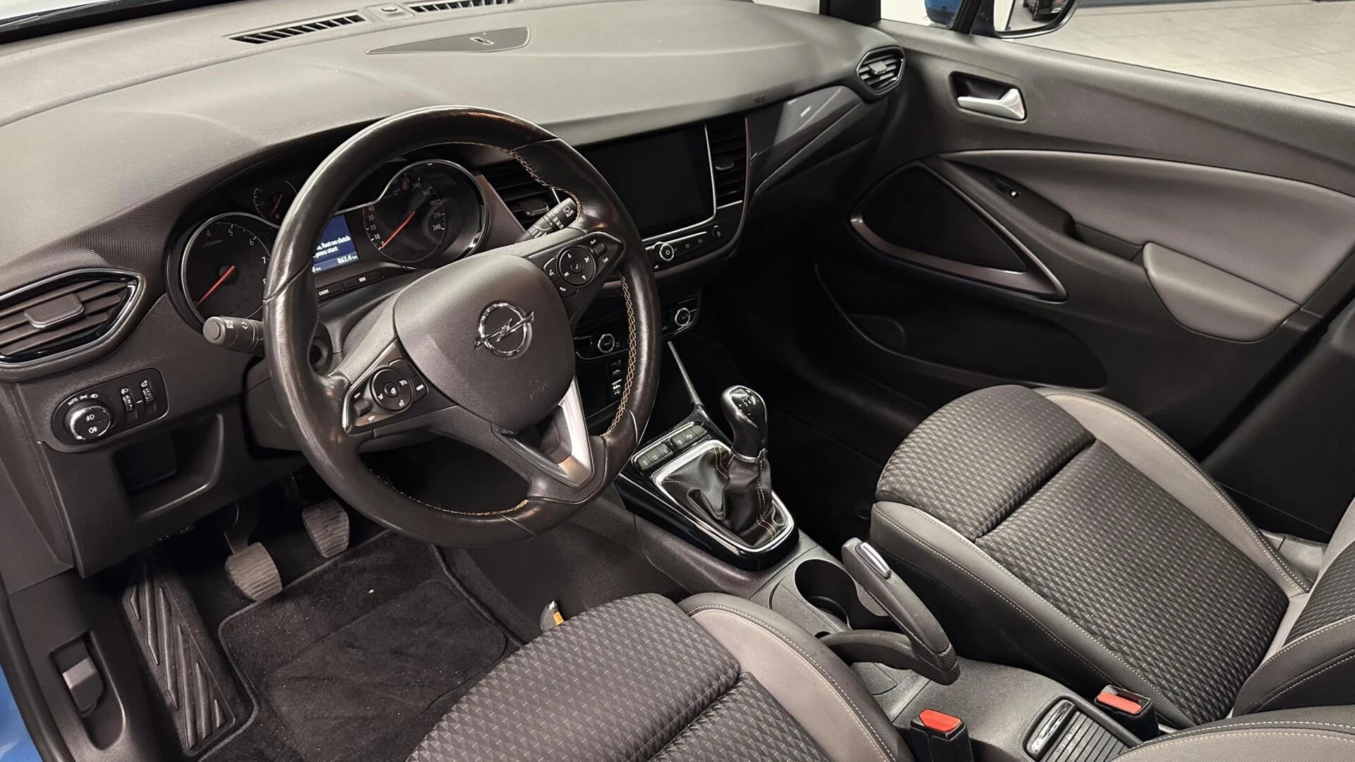 Hoofdafbeelding Opel Crossland X