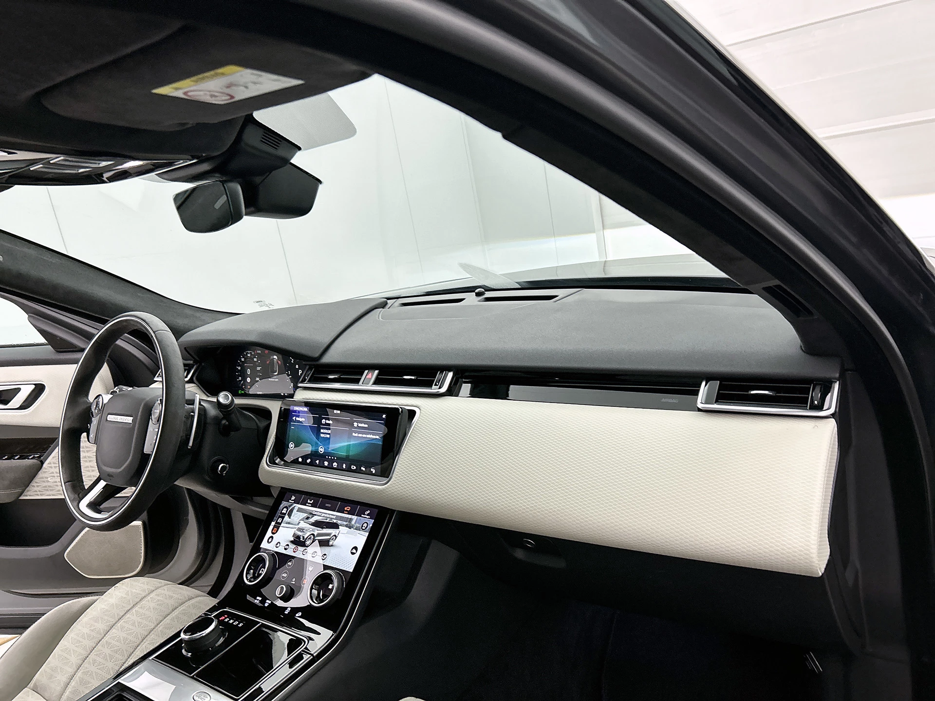 Hoofdafbeelding Land Rover Range Rover Velar