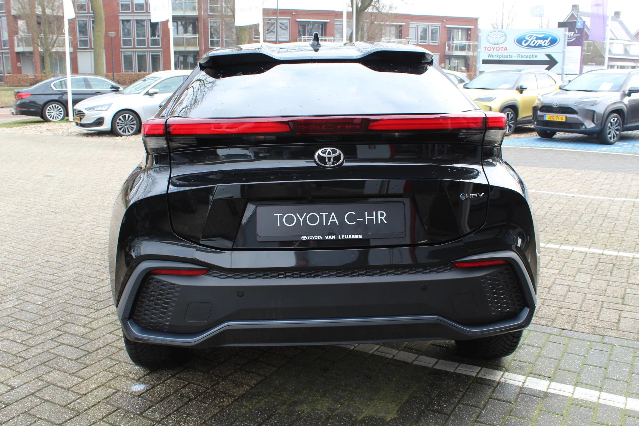 Hoofdafbeelding Toyota C-HR