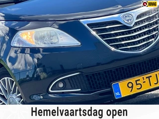 Lancia Ypsilon 0.9 TwinAir Platinum | Nero Vulcano | Airco/LMV/Blue&Me/PDC - Lekker fris!