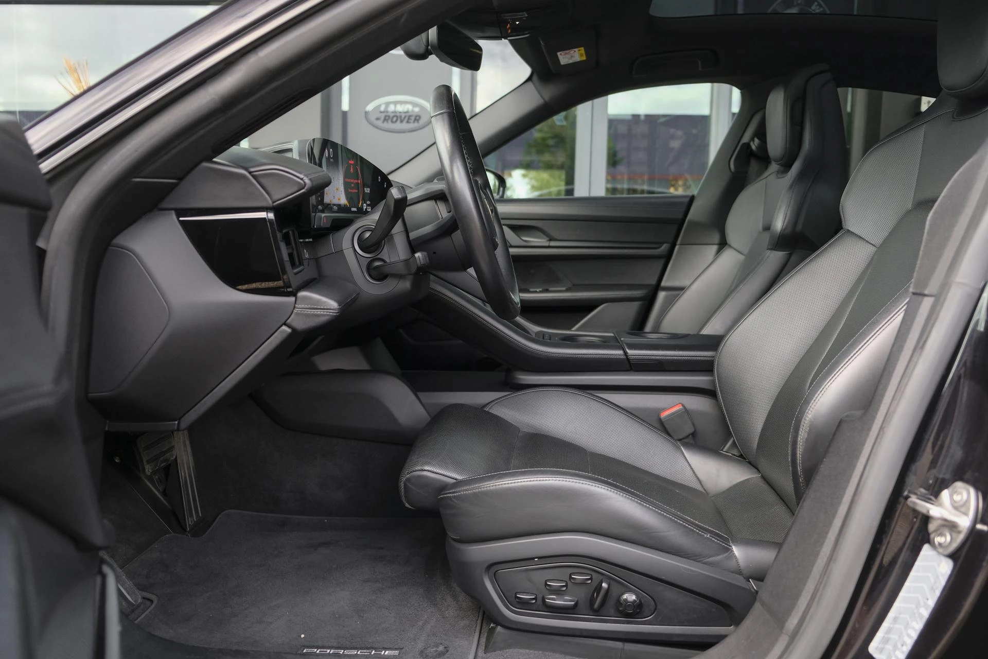 Hoofdafbeelding Porsche Taycan