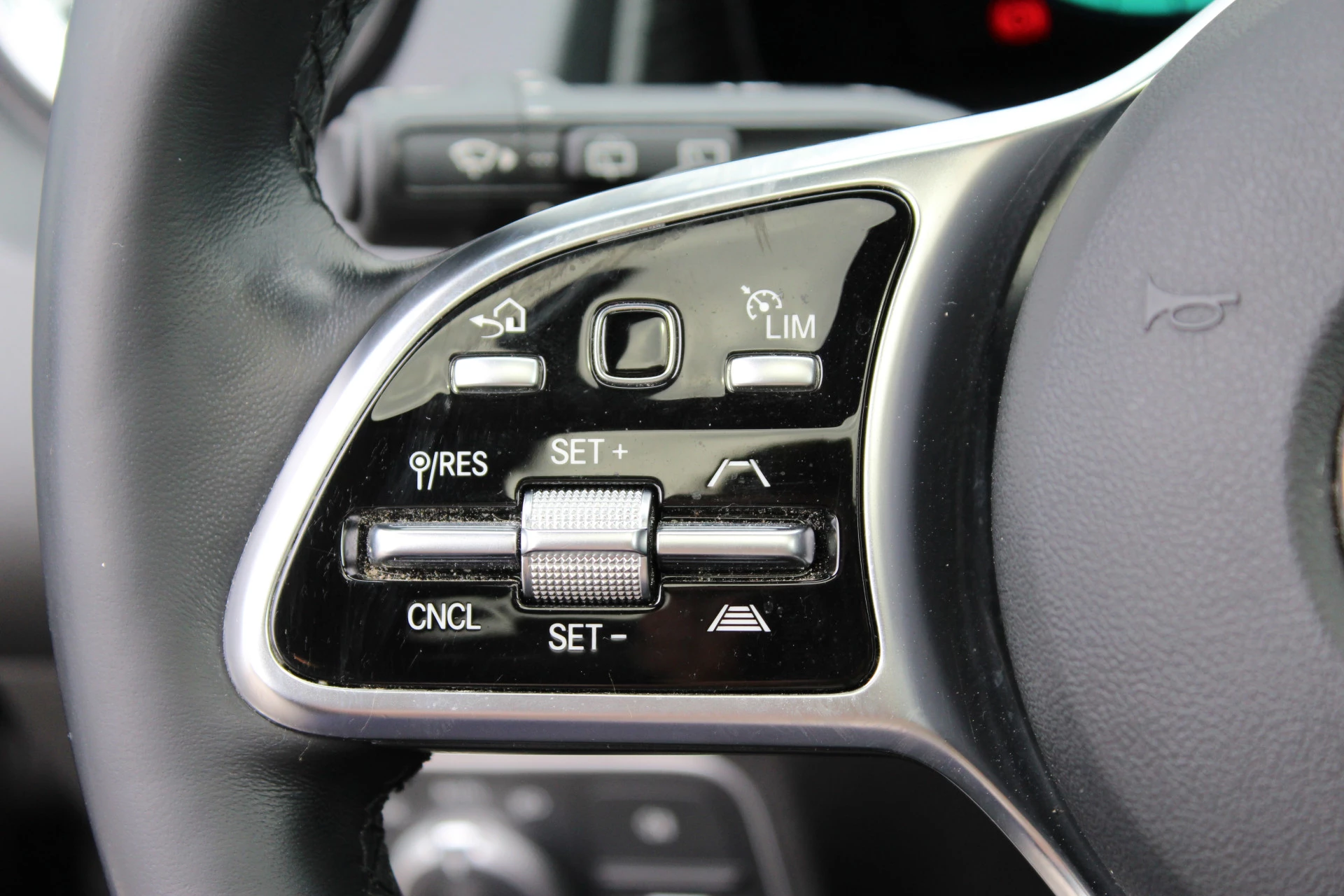 Hoofdafbeelding Mercedes-Benz EQB