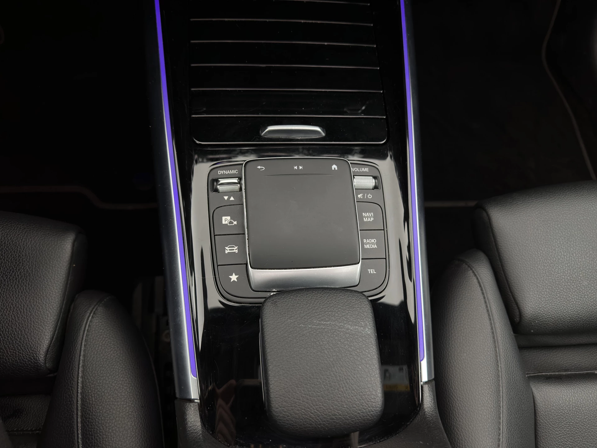 Hoofdafbeelding Mercedes-Benz EQA