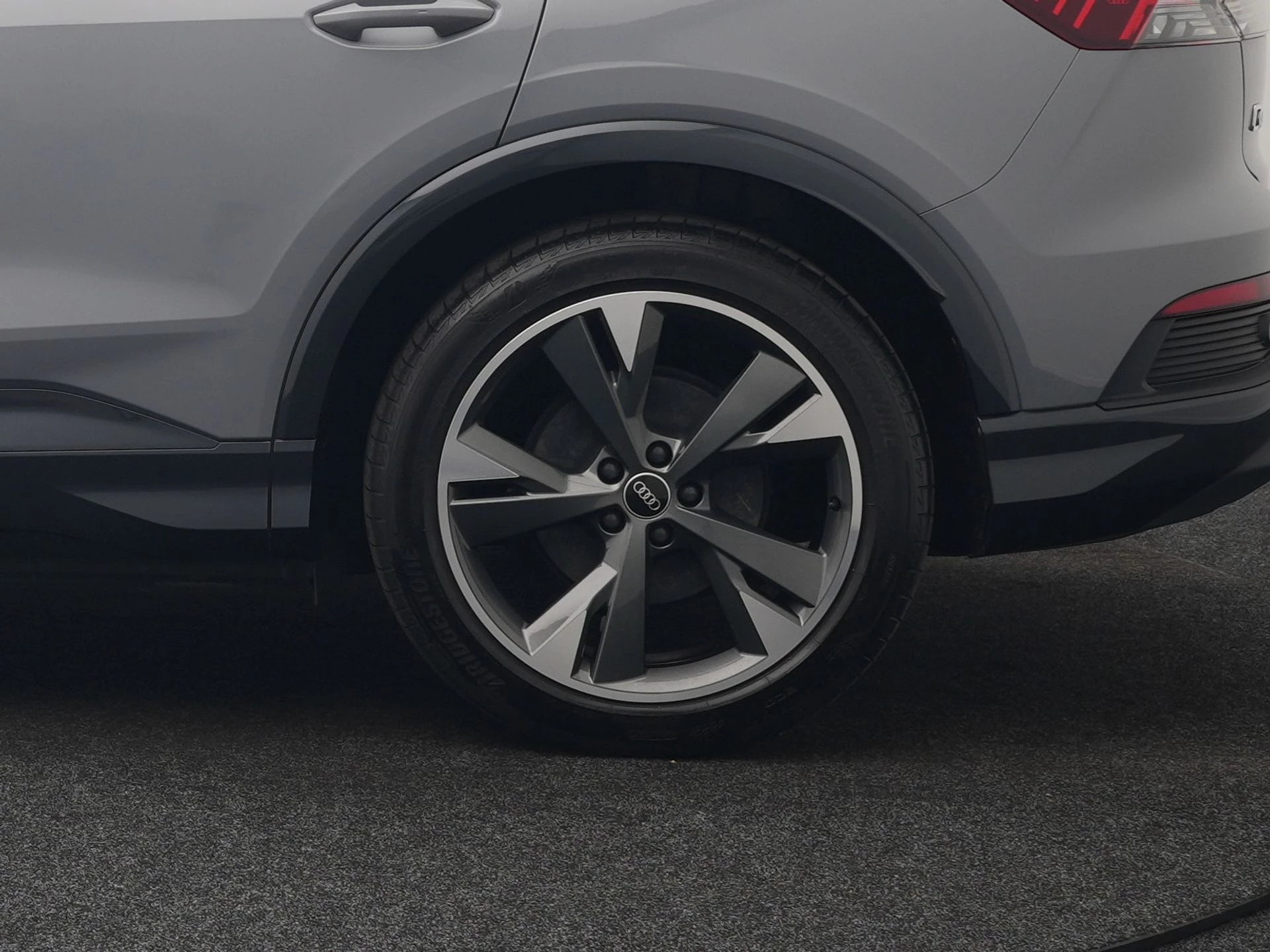 Hoofdafbeelding Audi Q4 e-tron