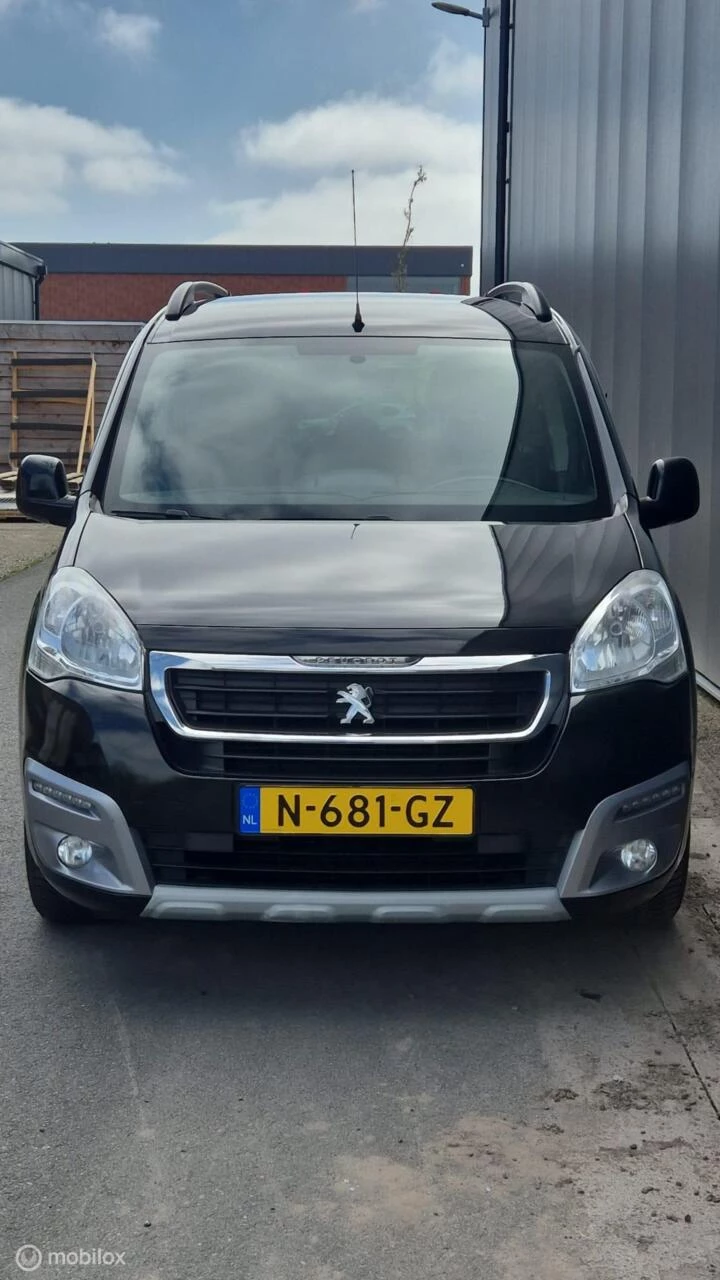 Hoofdafbeelding Peugeot Partner