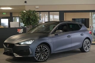 CUPRA Leon 1.4 e-Hybrid VZ 245PK Pano SportStuur Cam Navi Virtual