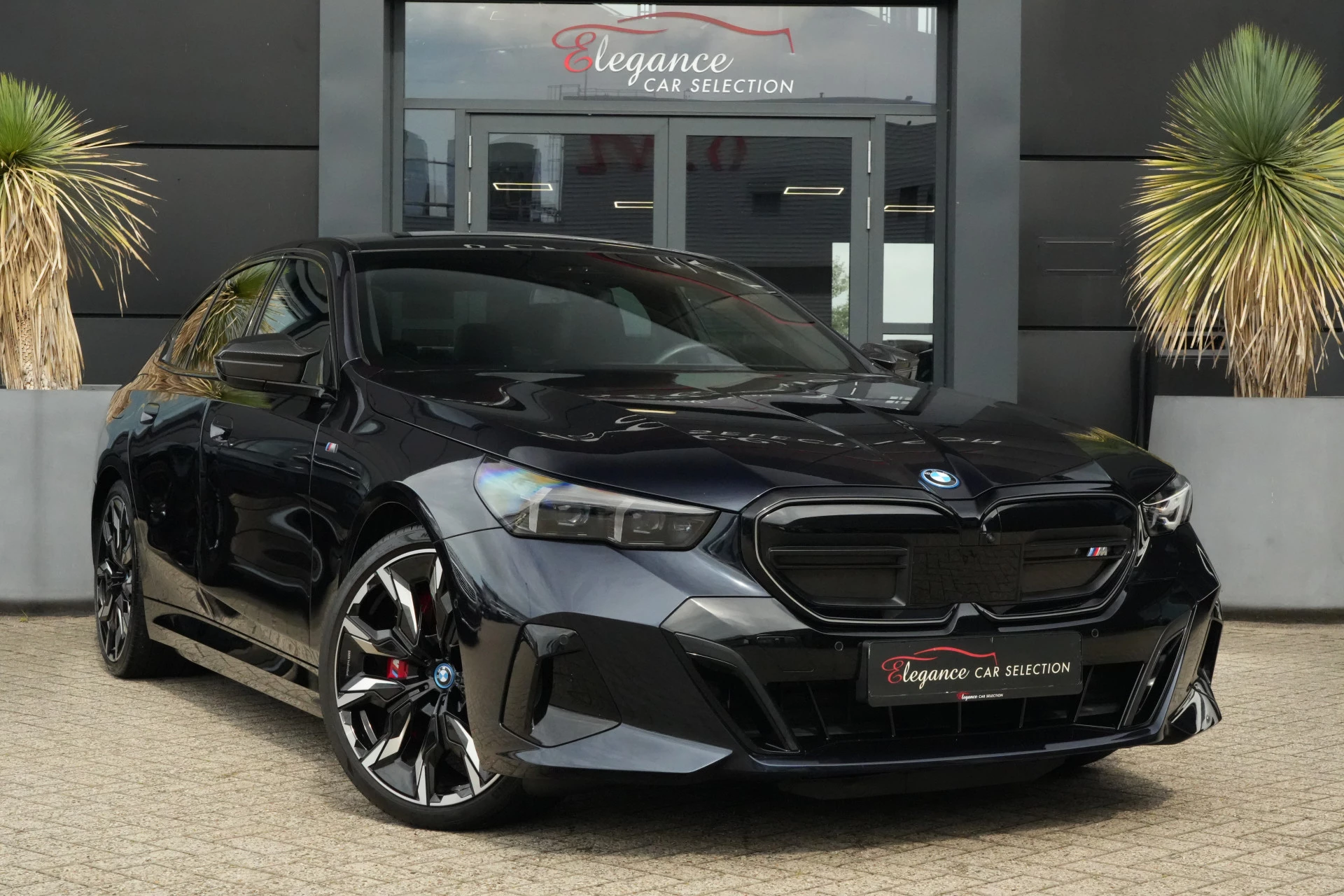 Hoofdafbeelding BMW i5