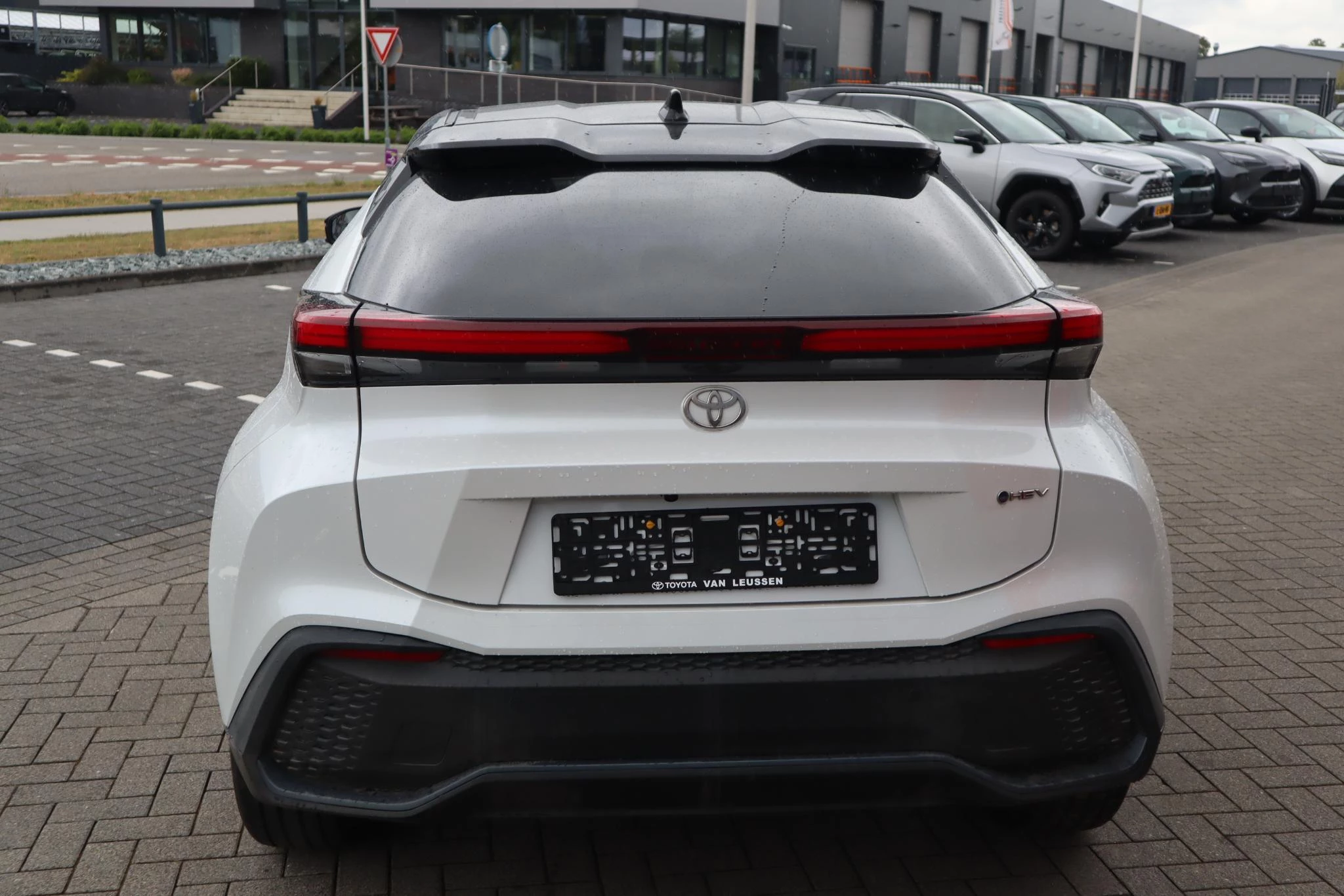 Hoofdafbeelding Toyota C-HR