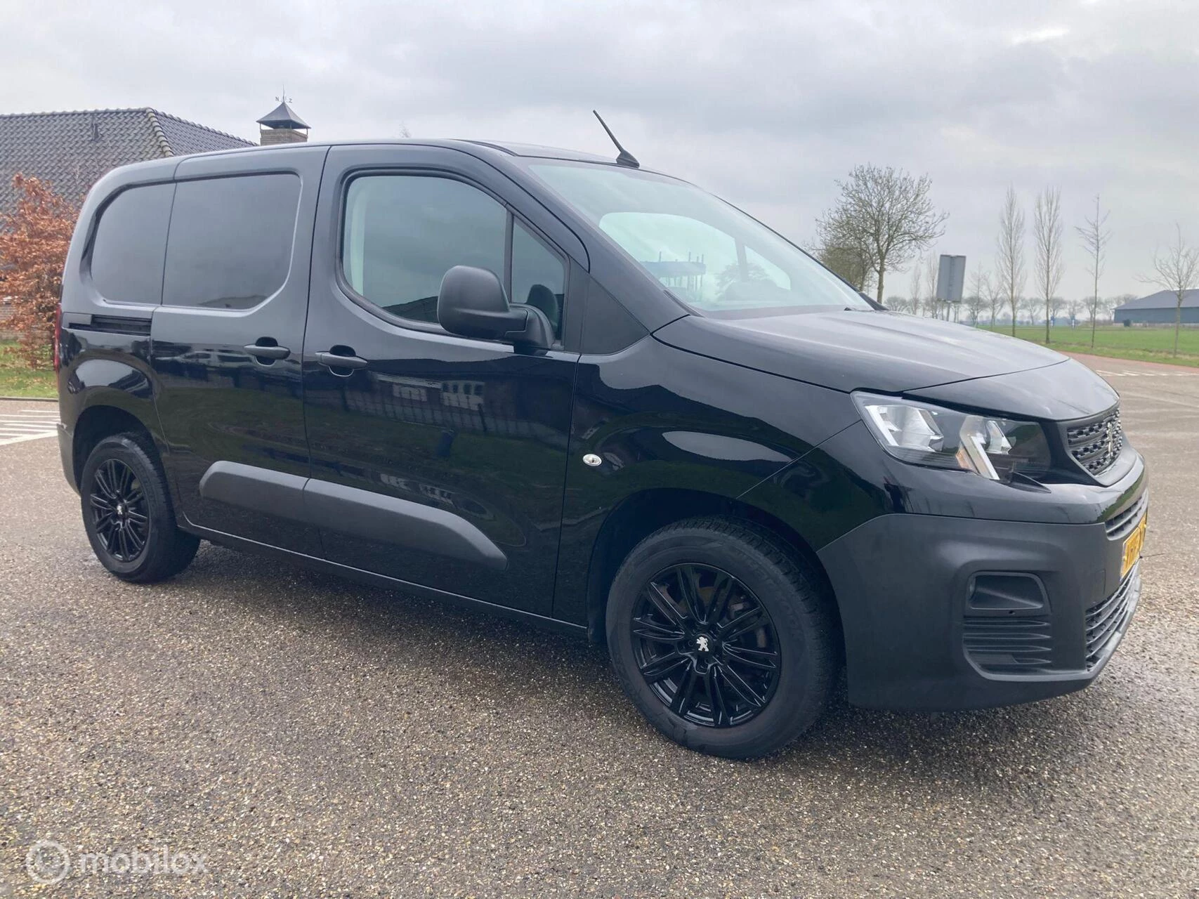 Hoofdafbeelding Peugeot Partner