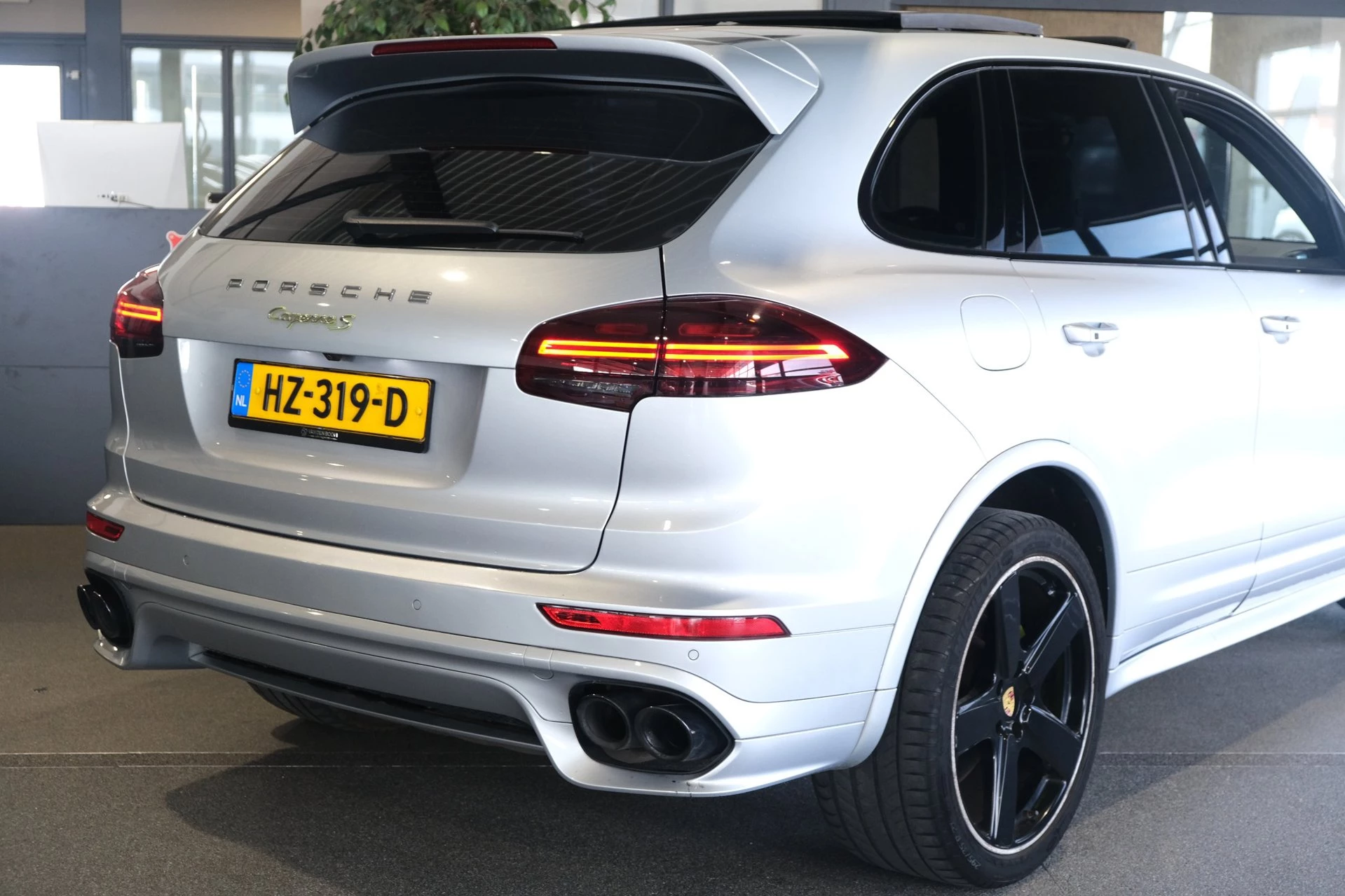 Hoofdafbeelding Porsche Cayenne