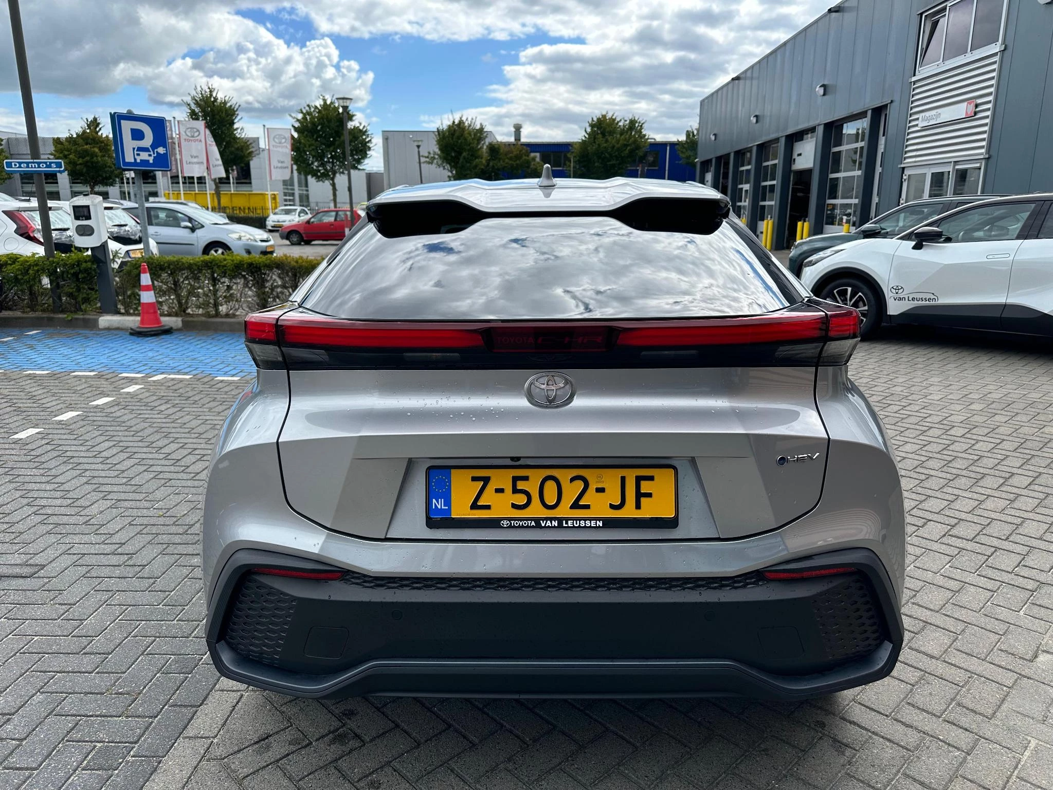 Hoofdafbeelding Toyota C-HR