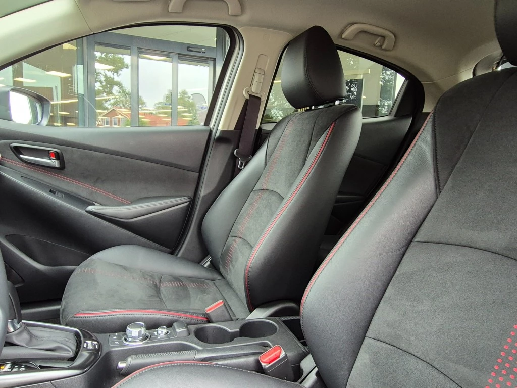 Hoofdafbeelding Mazda 2