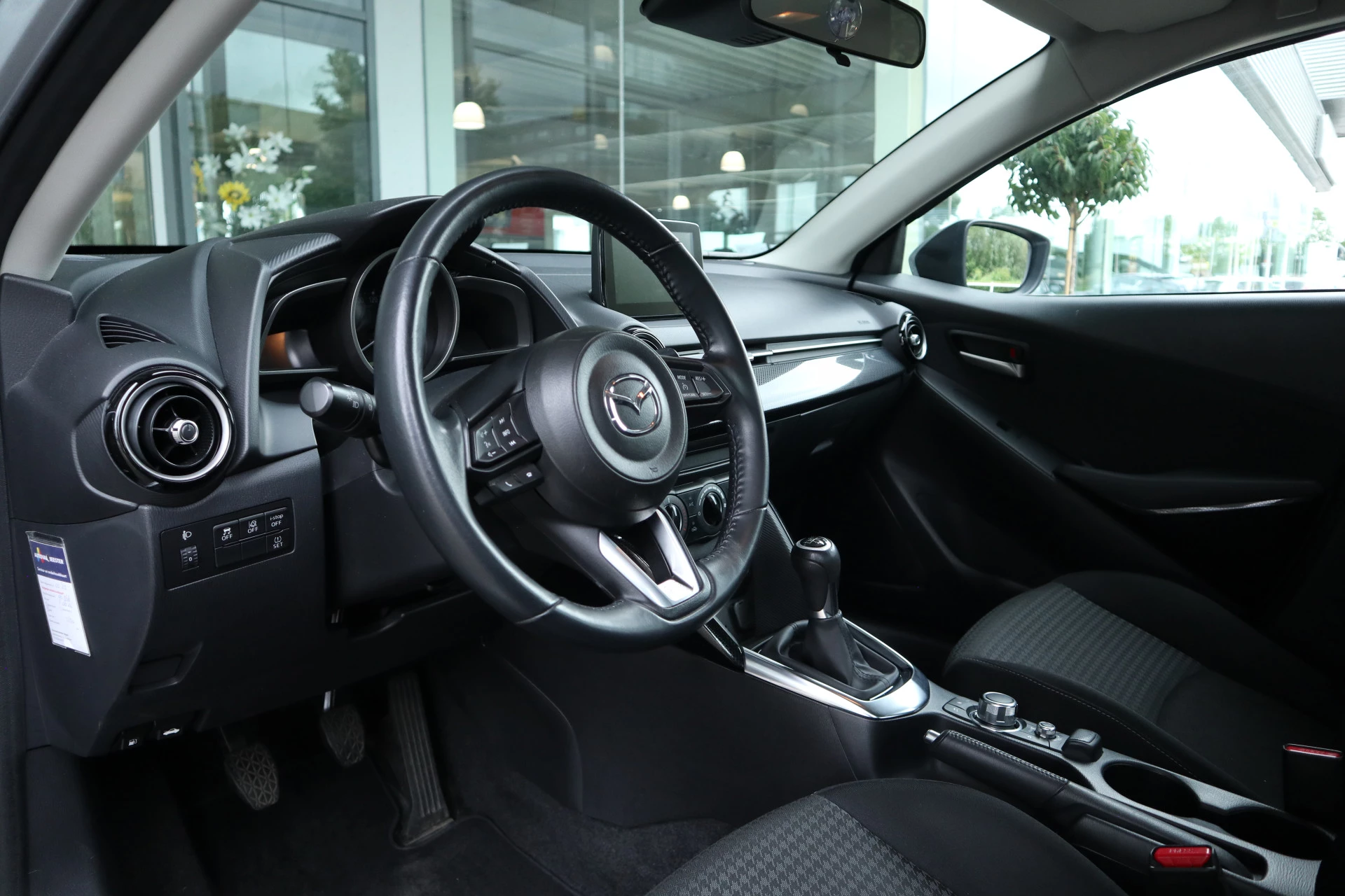 Hoofdafbeelding Mazda 2