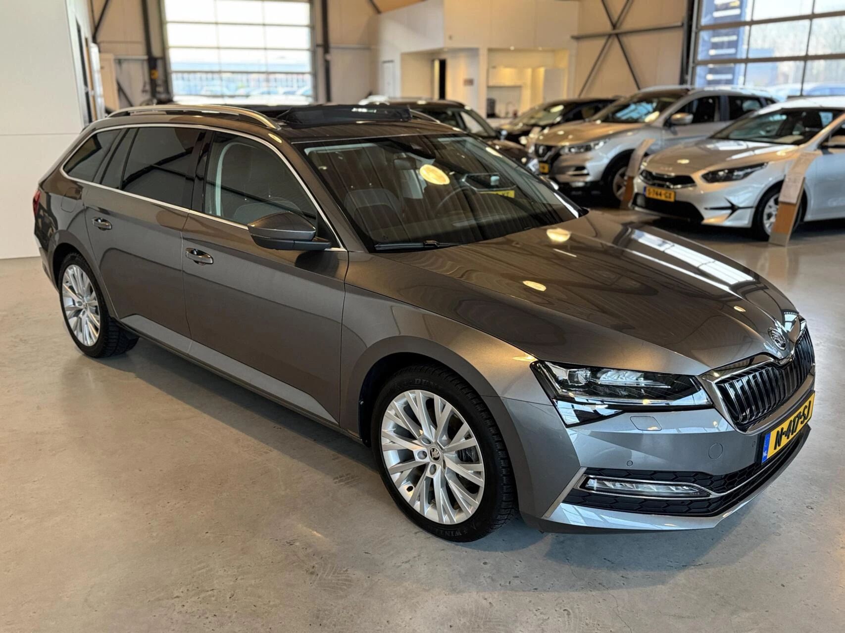 Hoofdafbeelding Škoda Superb