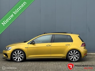 Volkswagen Golf 1.5 TSI BNS R-Line|DSG|Pano|Active Info
