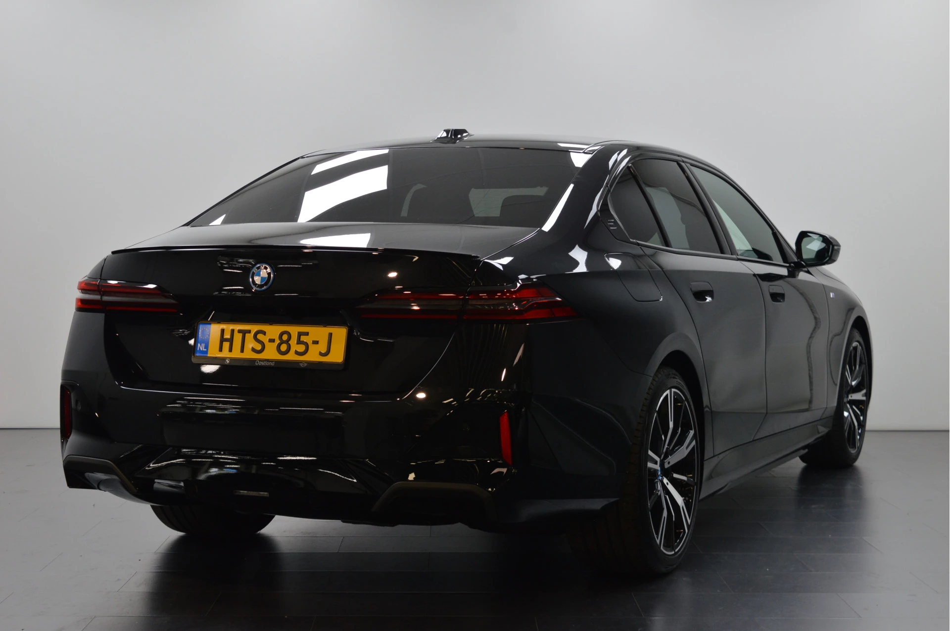 Hoofdafbeelding BMW i5
