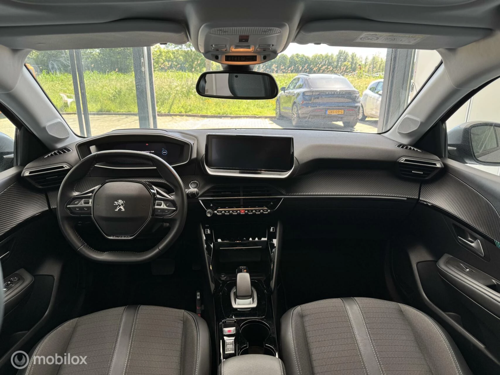 Hoofdafbeelding Peugeot e-208