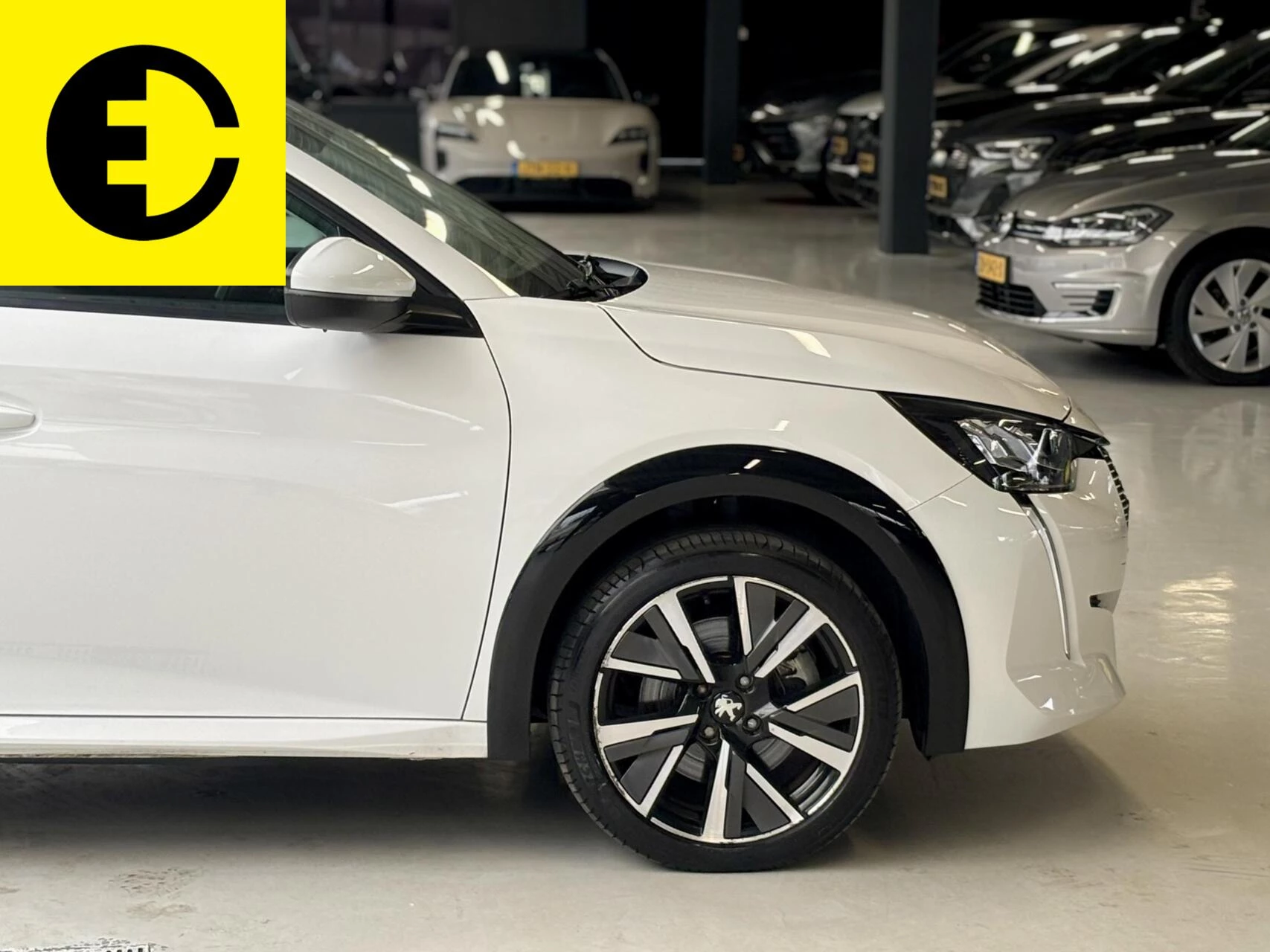 Hoofdafbeelding Peugeot e-208