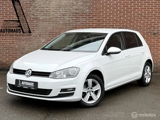 Volkswagen Golf 1.2 TSI Highline parelmoer wit Stoelverwarm