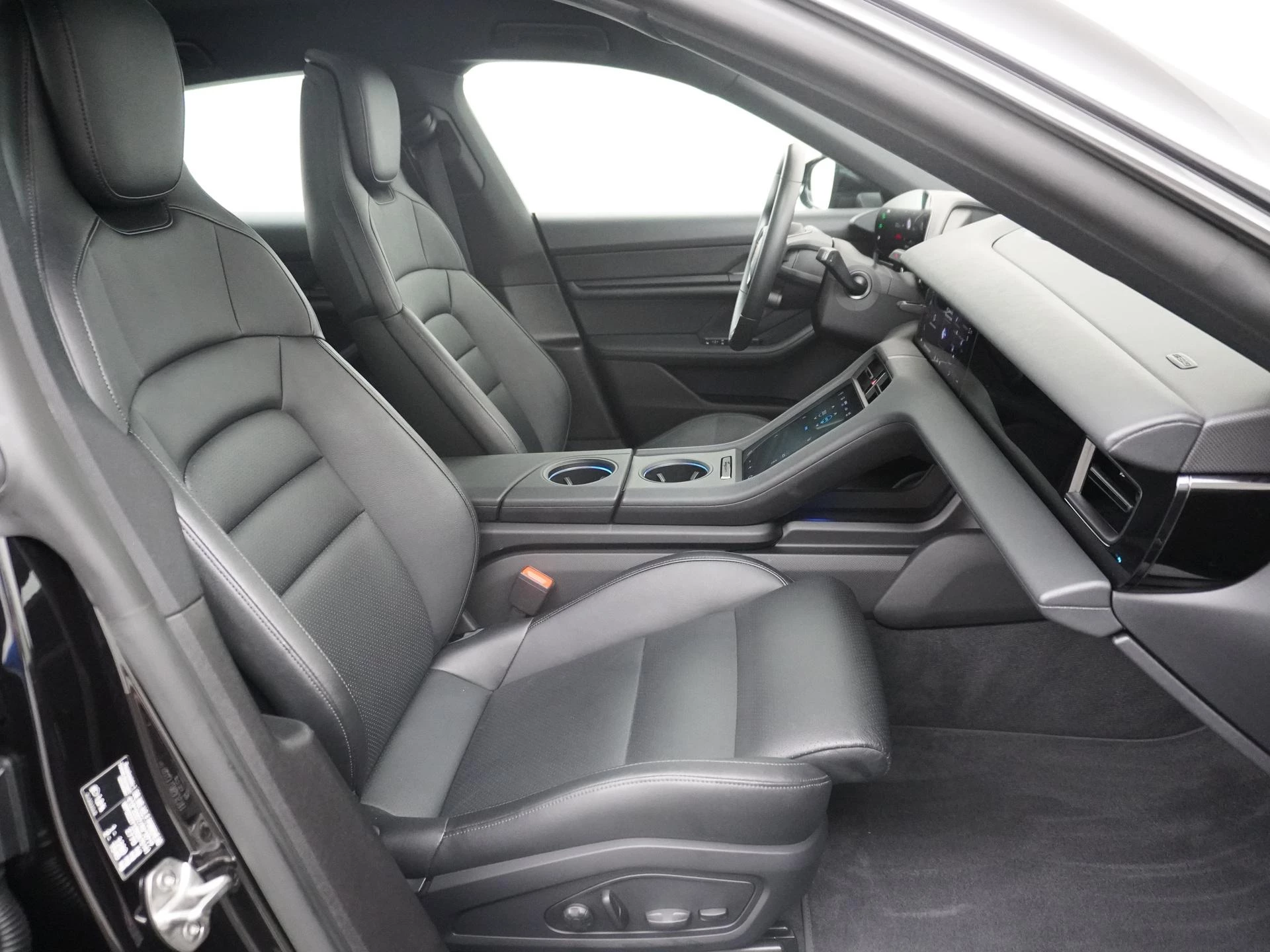 Hoofdafbeelding Porsche Taycan