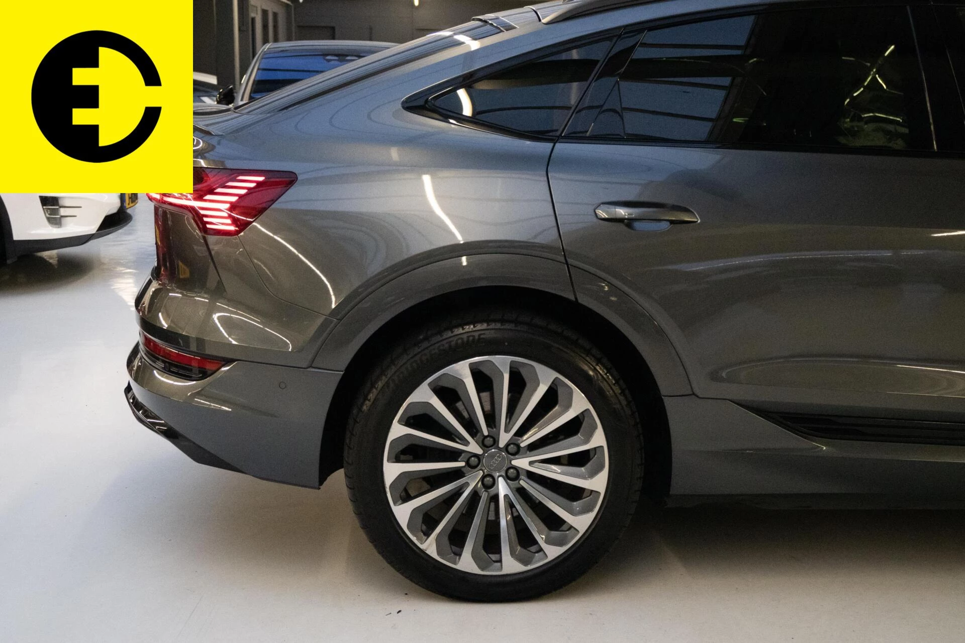 Hoofdafbeelding Audi e-tron