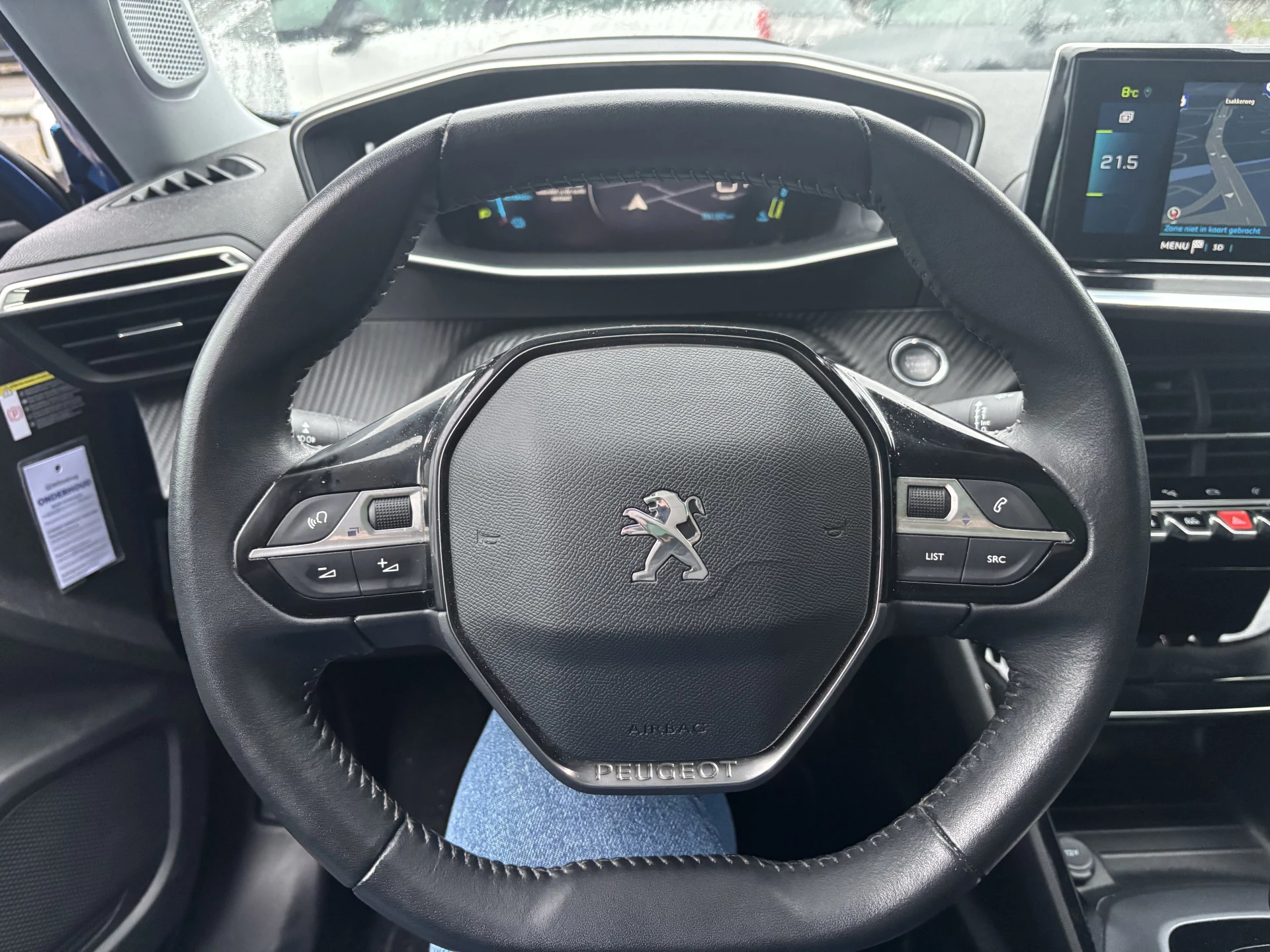 Hoofdafbeelding Peugeot e-2008