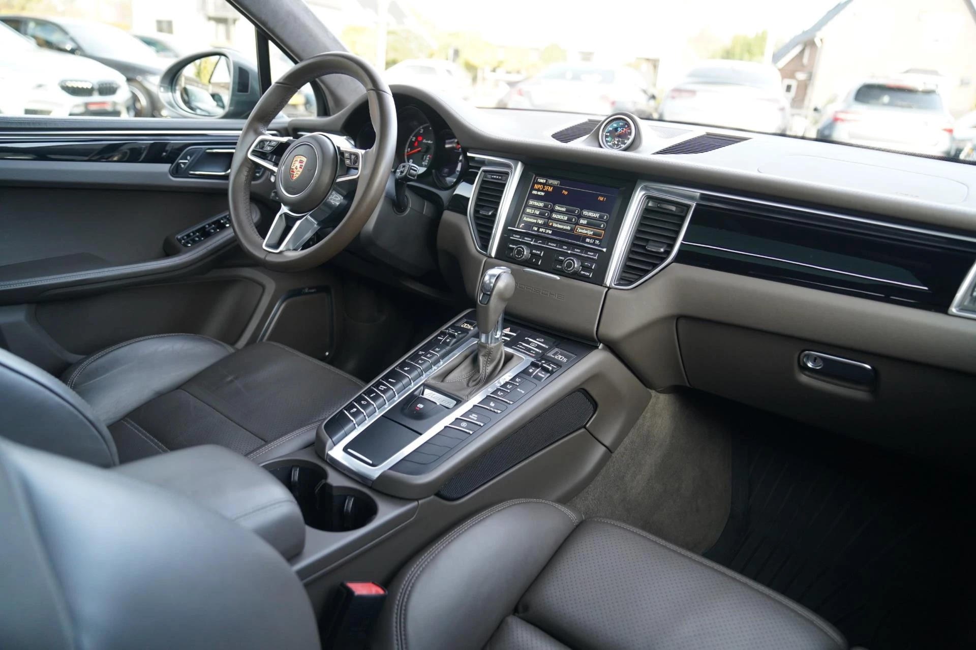 Hoofdafbeelding Porsche Macan