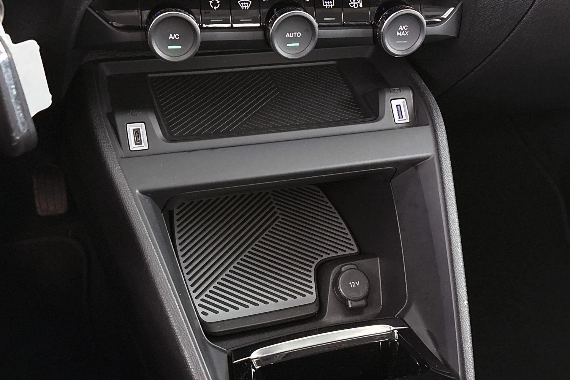 Hoofdafbeelding Citroën ë-C4 X