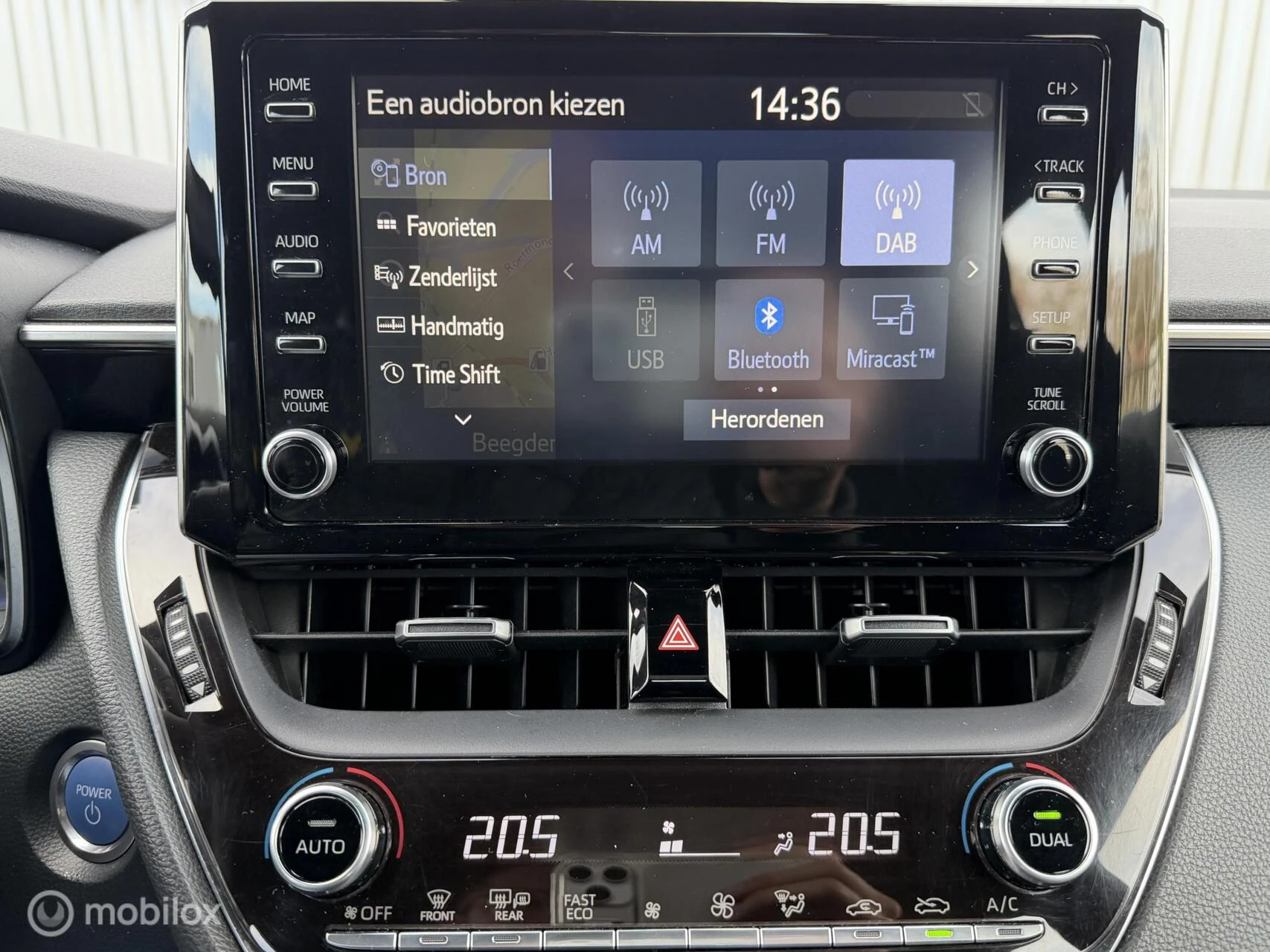 Hoofdafbeelding Toyota Corolla