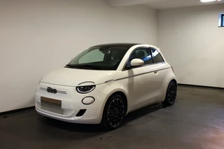 Hoofdafbeelding Fiat 500e Fiat 500e La Prima 500, Start/Stop, Automaat, Camera, Navi