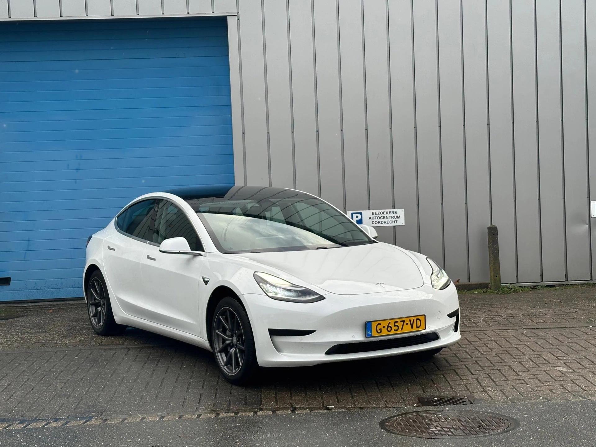 Hoofdafbeelding Tesla Model 3