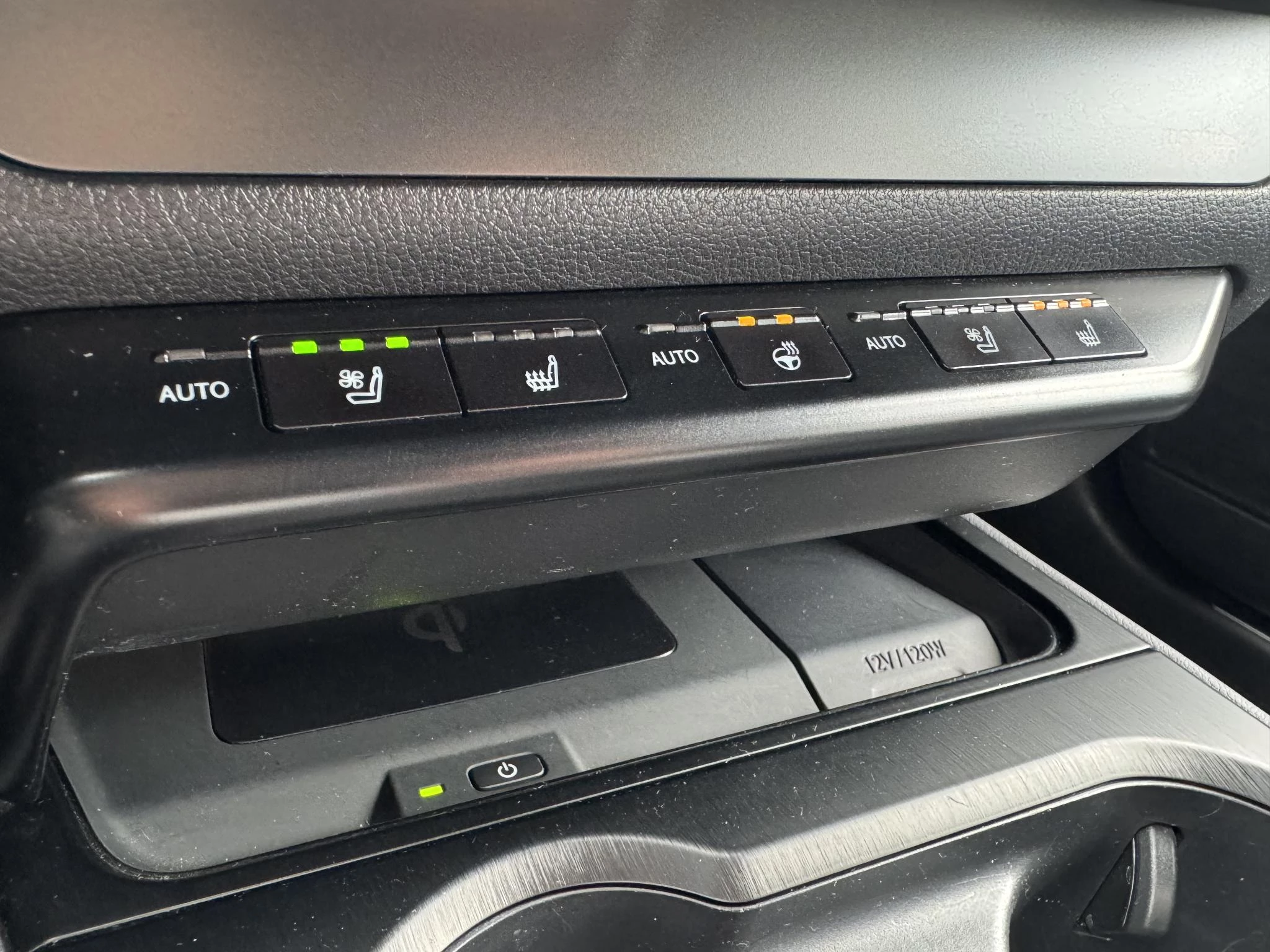 Hoofdafbeelding Lexus UX