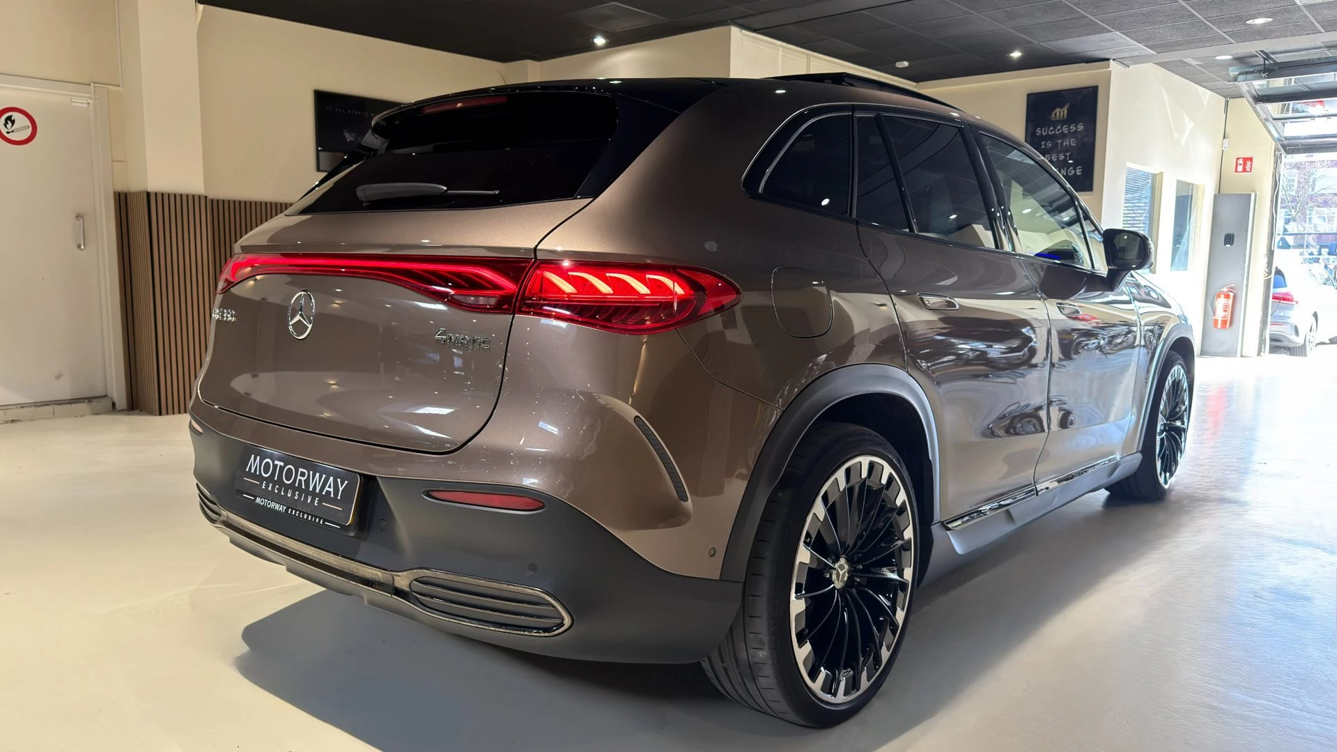 Hoofdafbeelding Mercedes-Benz EQE