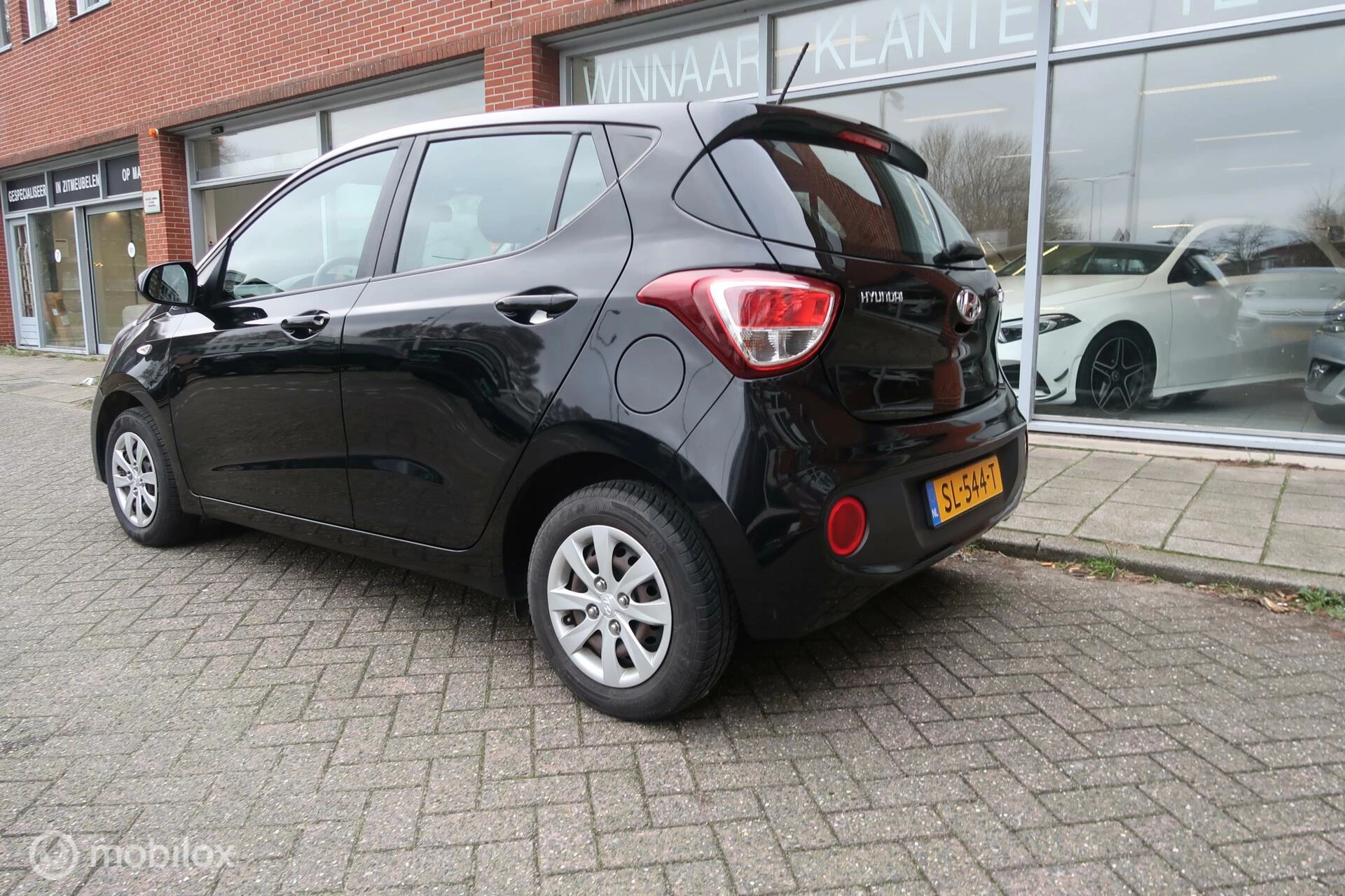 Hoofdafbeelding Hyundai i10