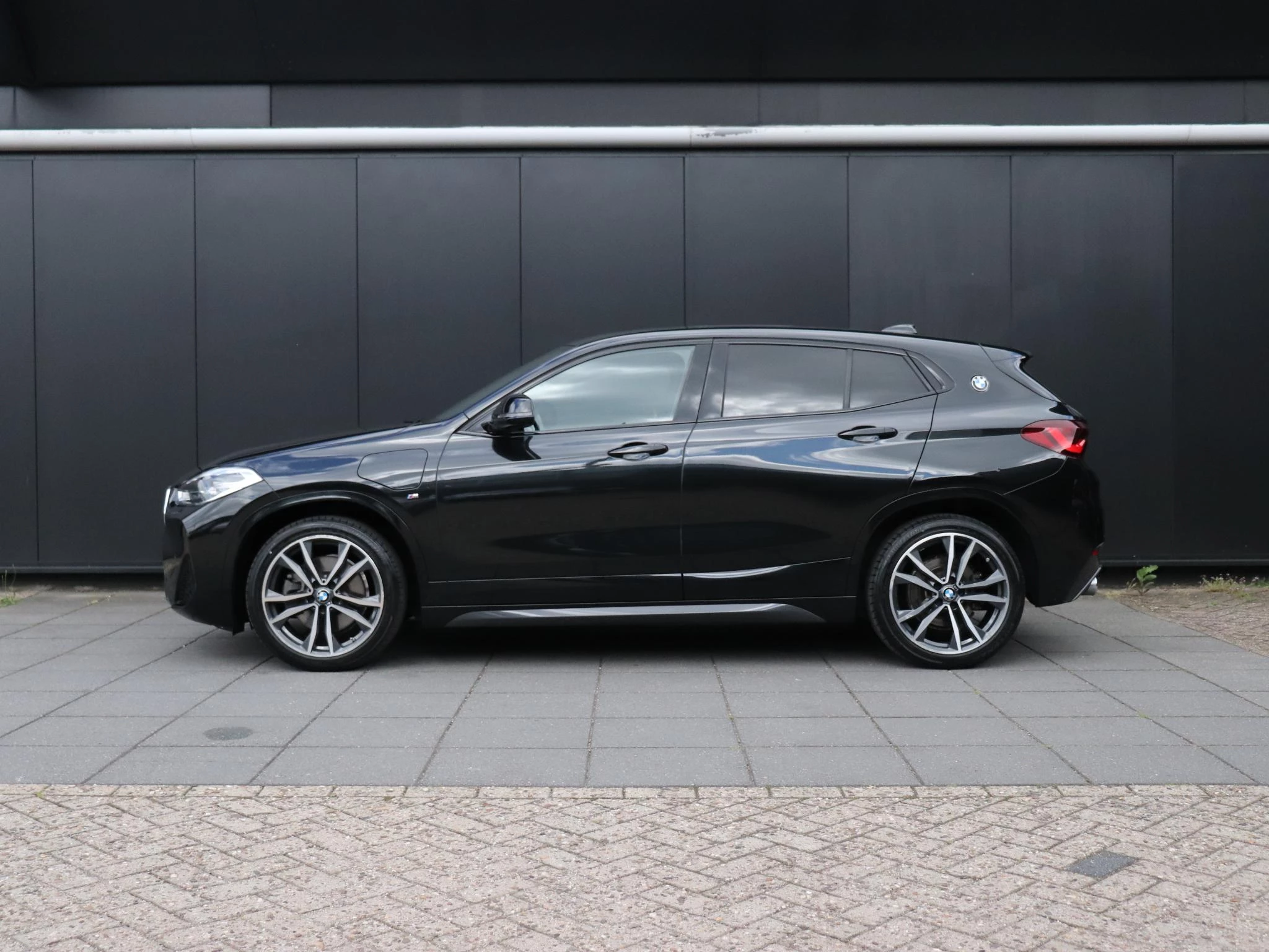 Hoofdafbeelding BMW X2