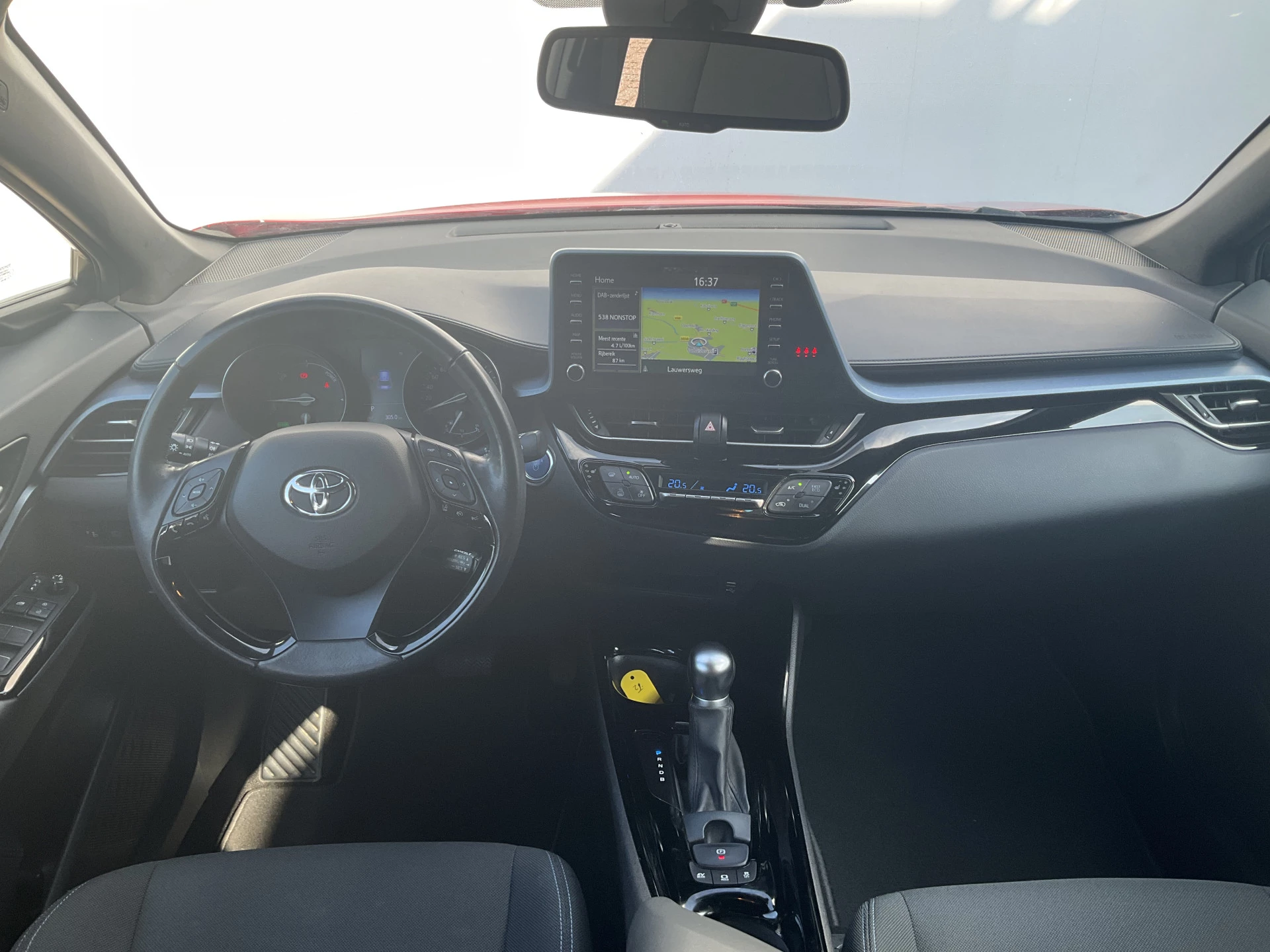 Hoofdafbeelding Toyota C-HR