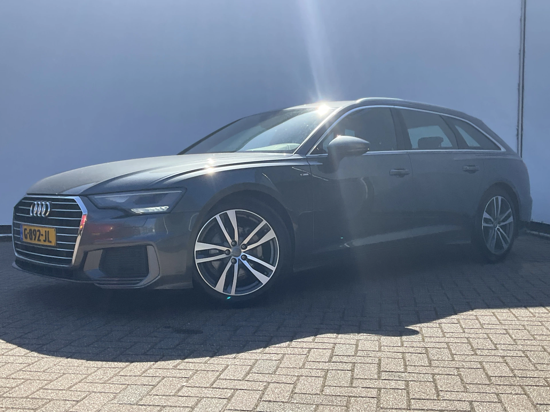 Hoofdafbeelding Audi A6